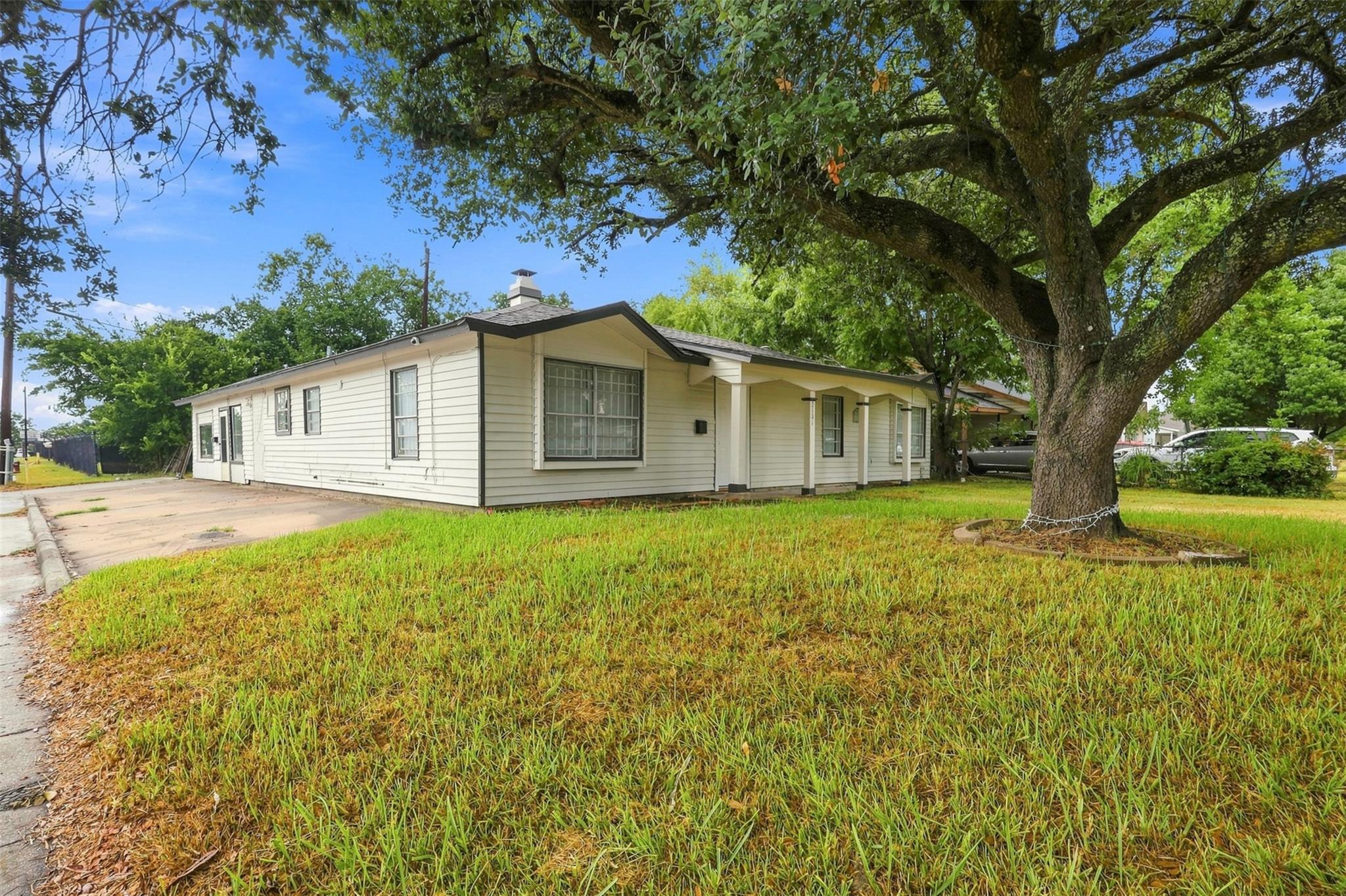 2101 Flynn Drive