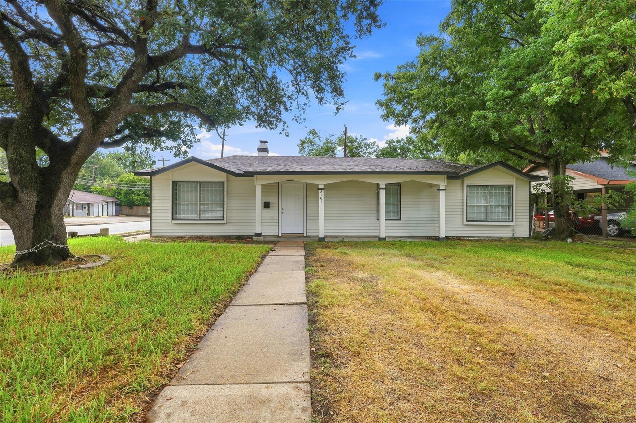 2101 Flynn Drive