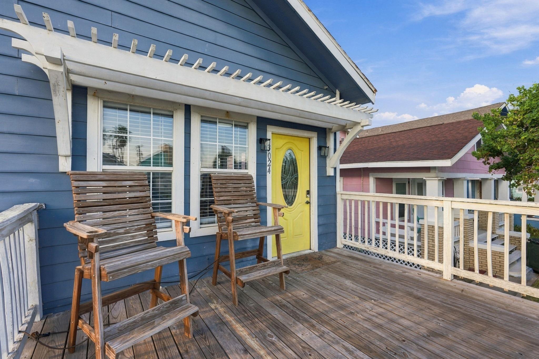 3024 Avenue R Unit: 1/2