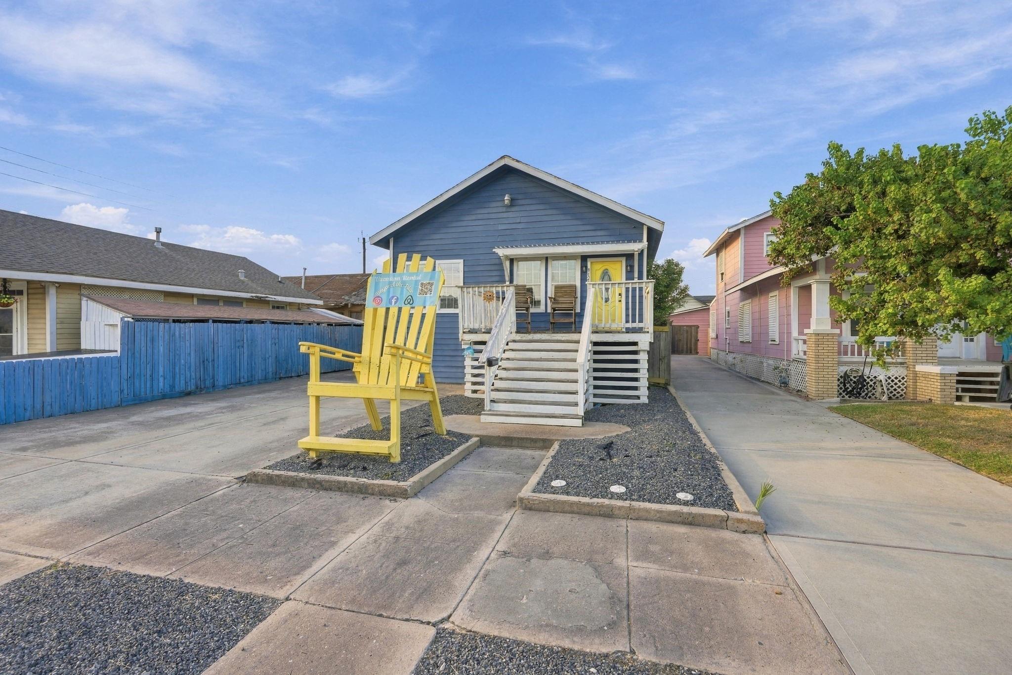3024 Avenue R Unit: 1/2
