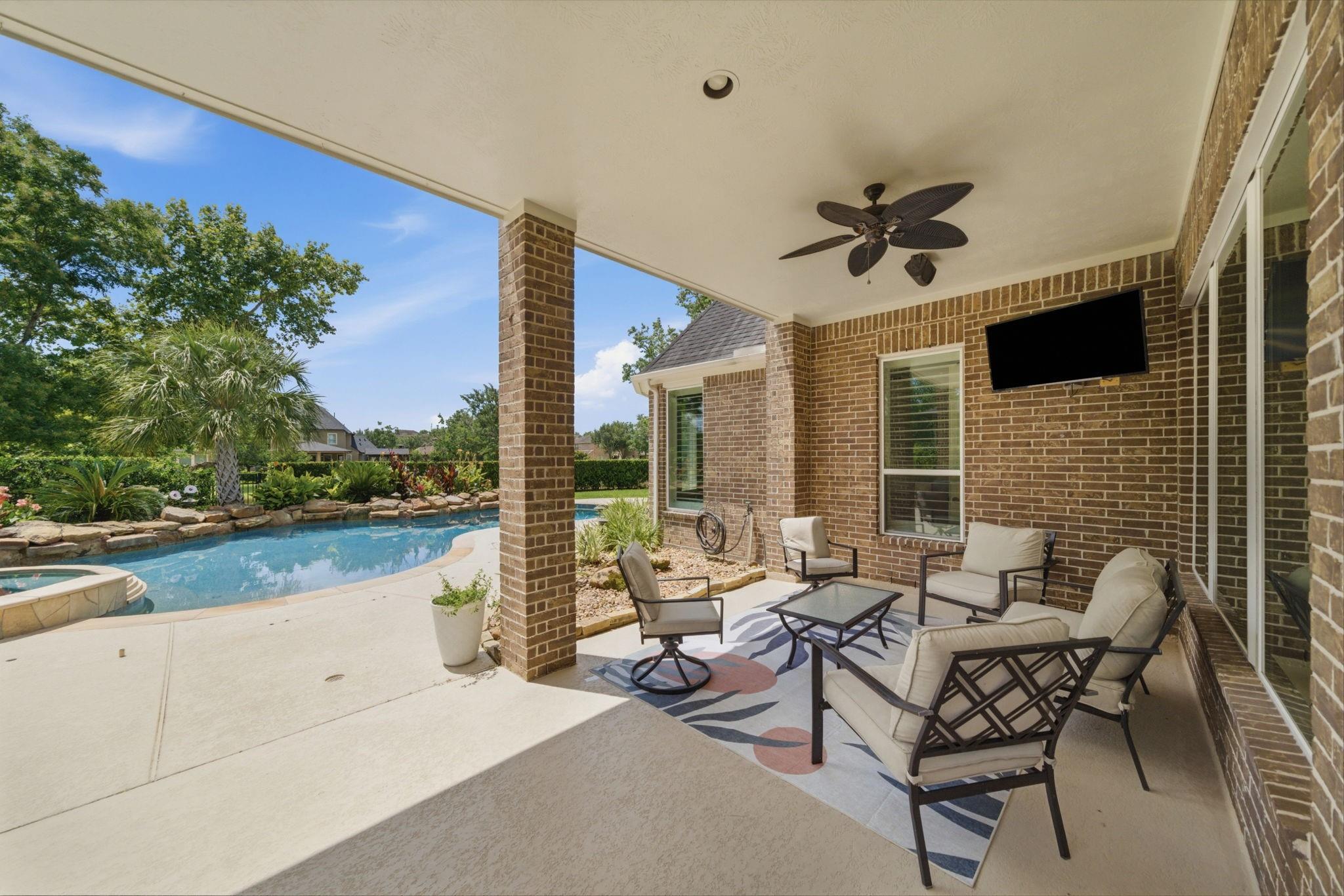 30 Little Rise Drive