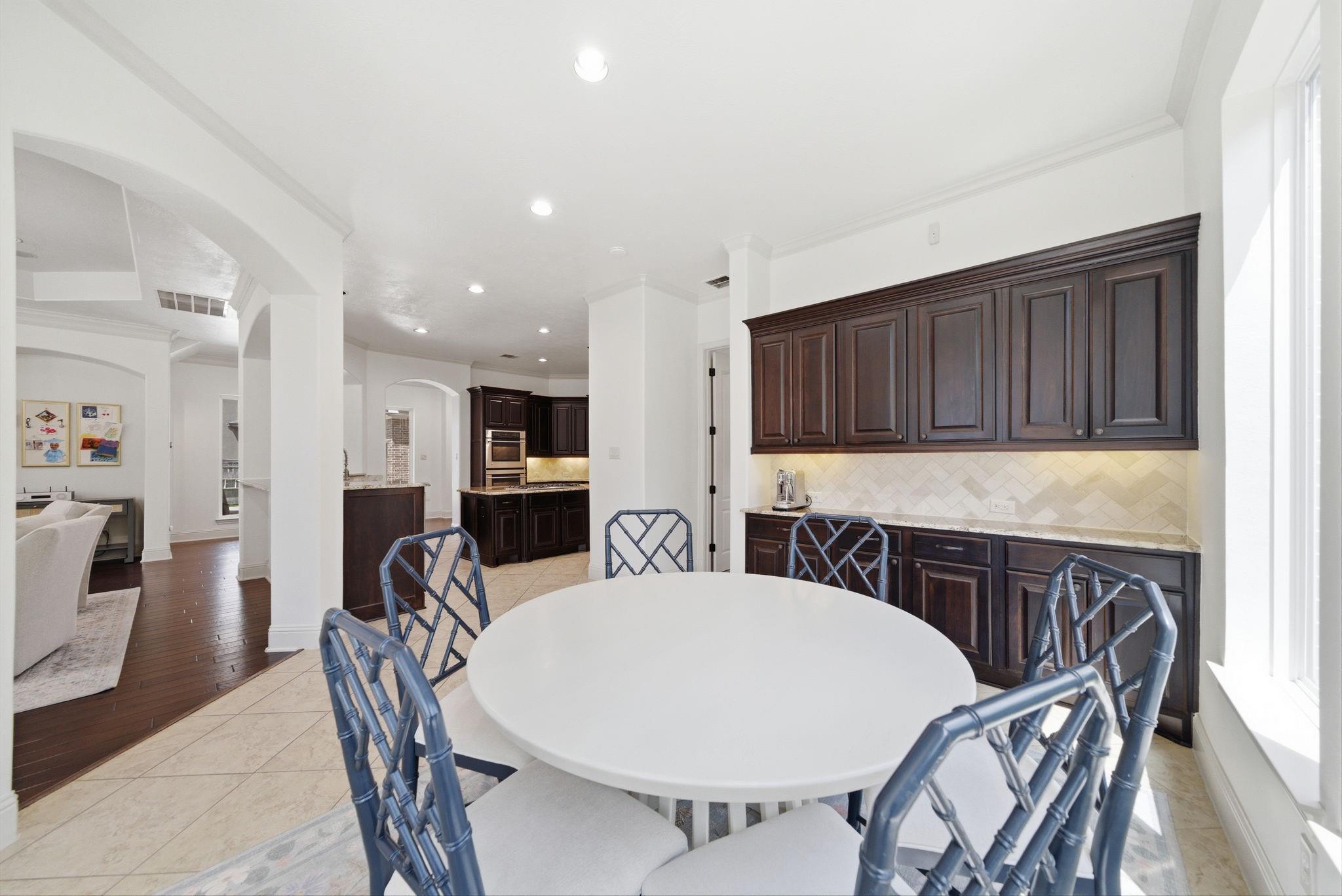 30 Little Rise Drive