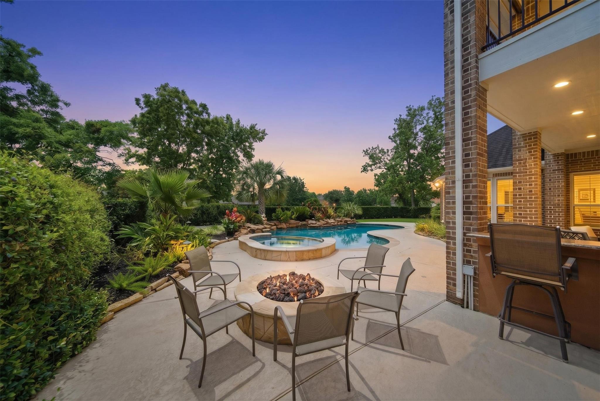 30 Little Rise Drive