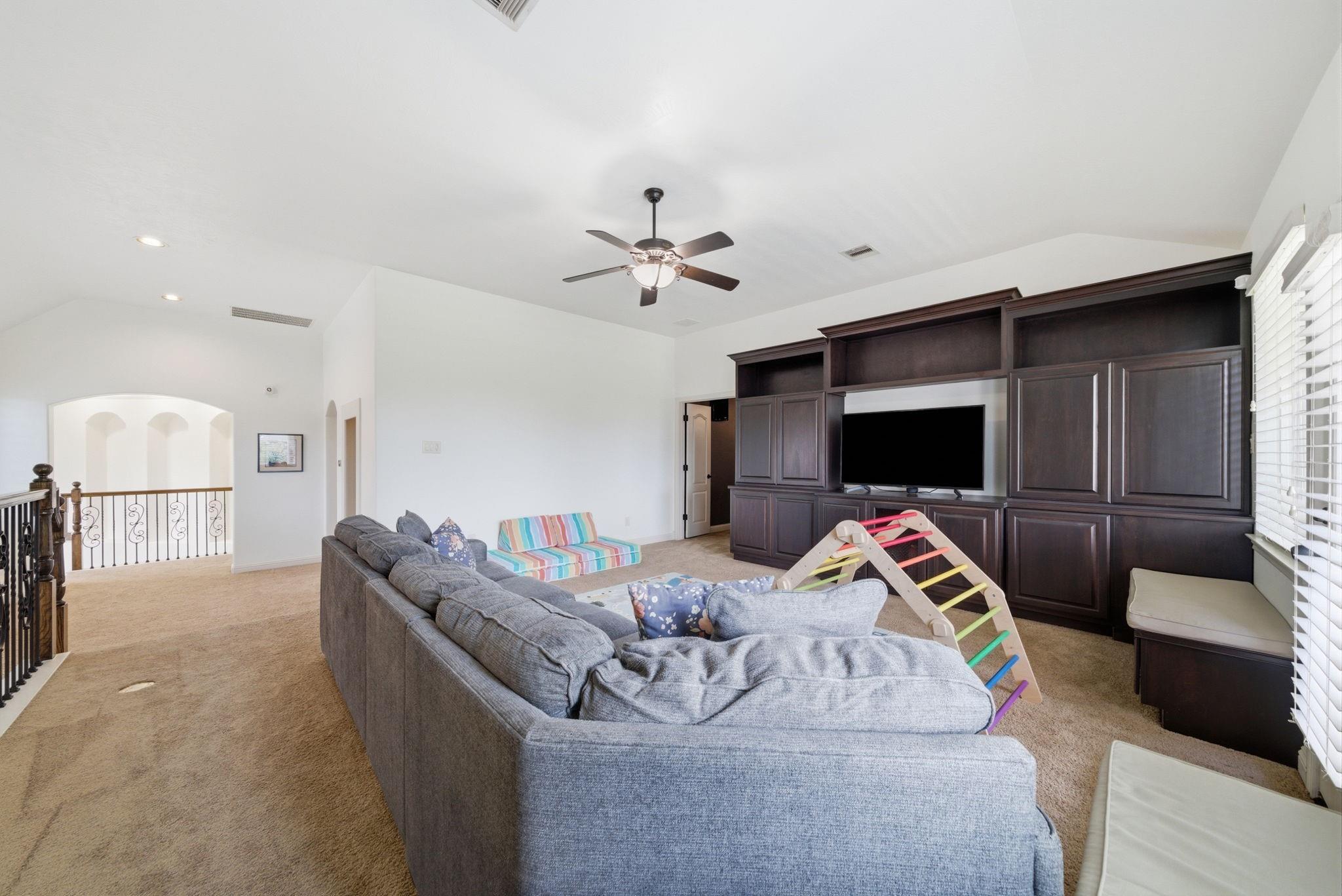 30 Little Rise Drive