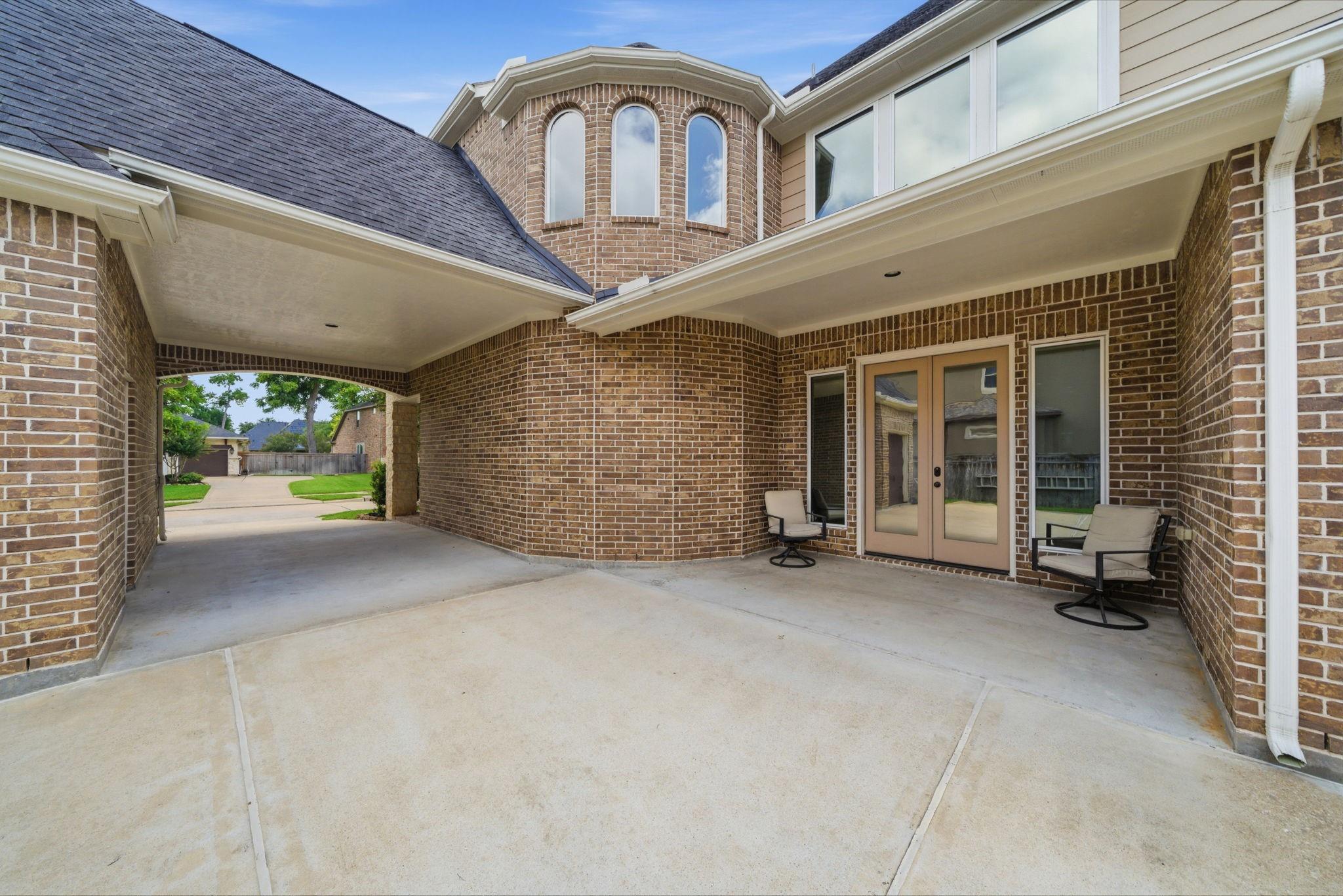 30 Little Rise Drive
