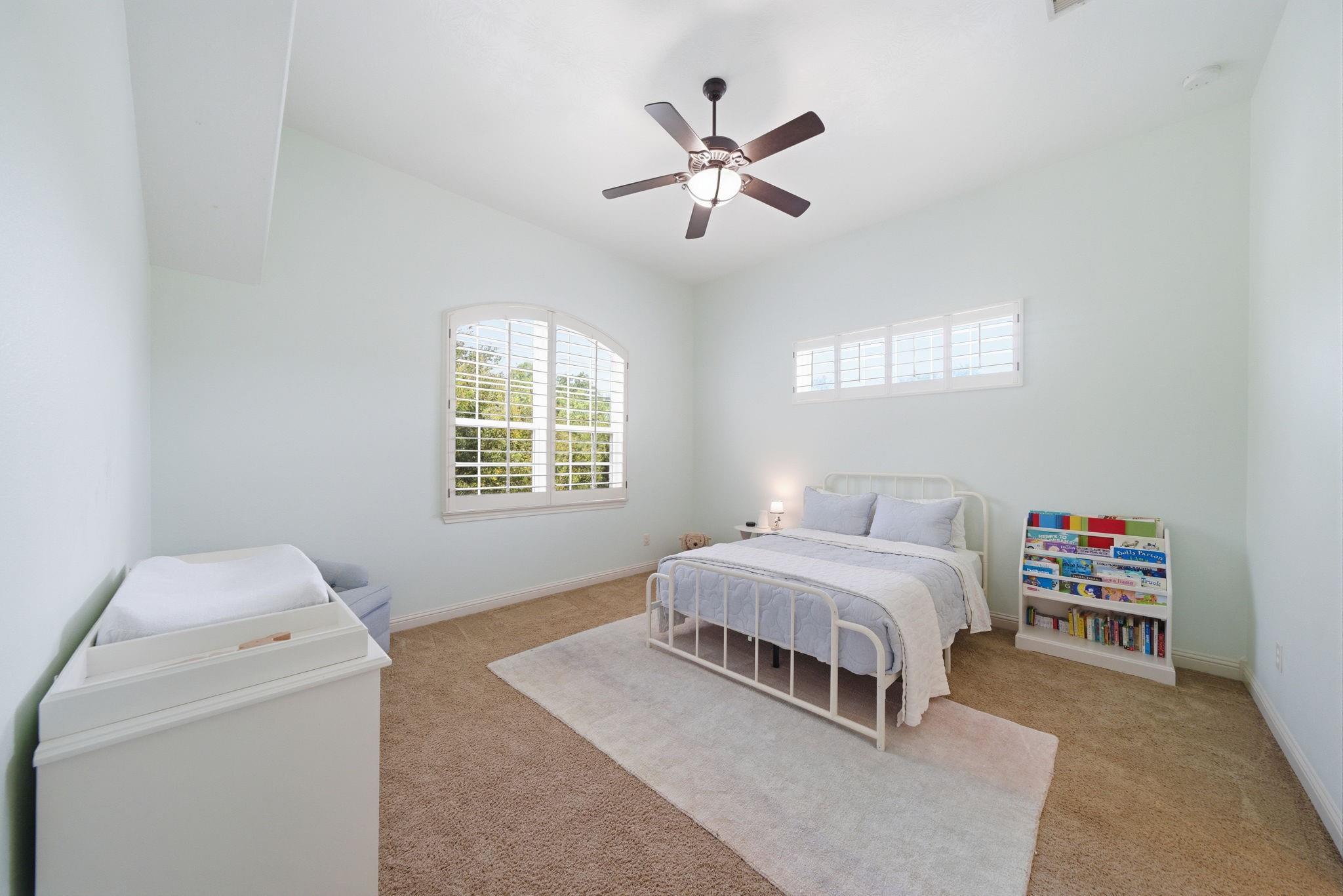 30 Little Rise Drive