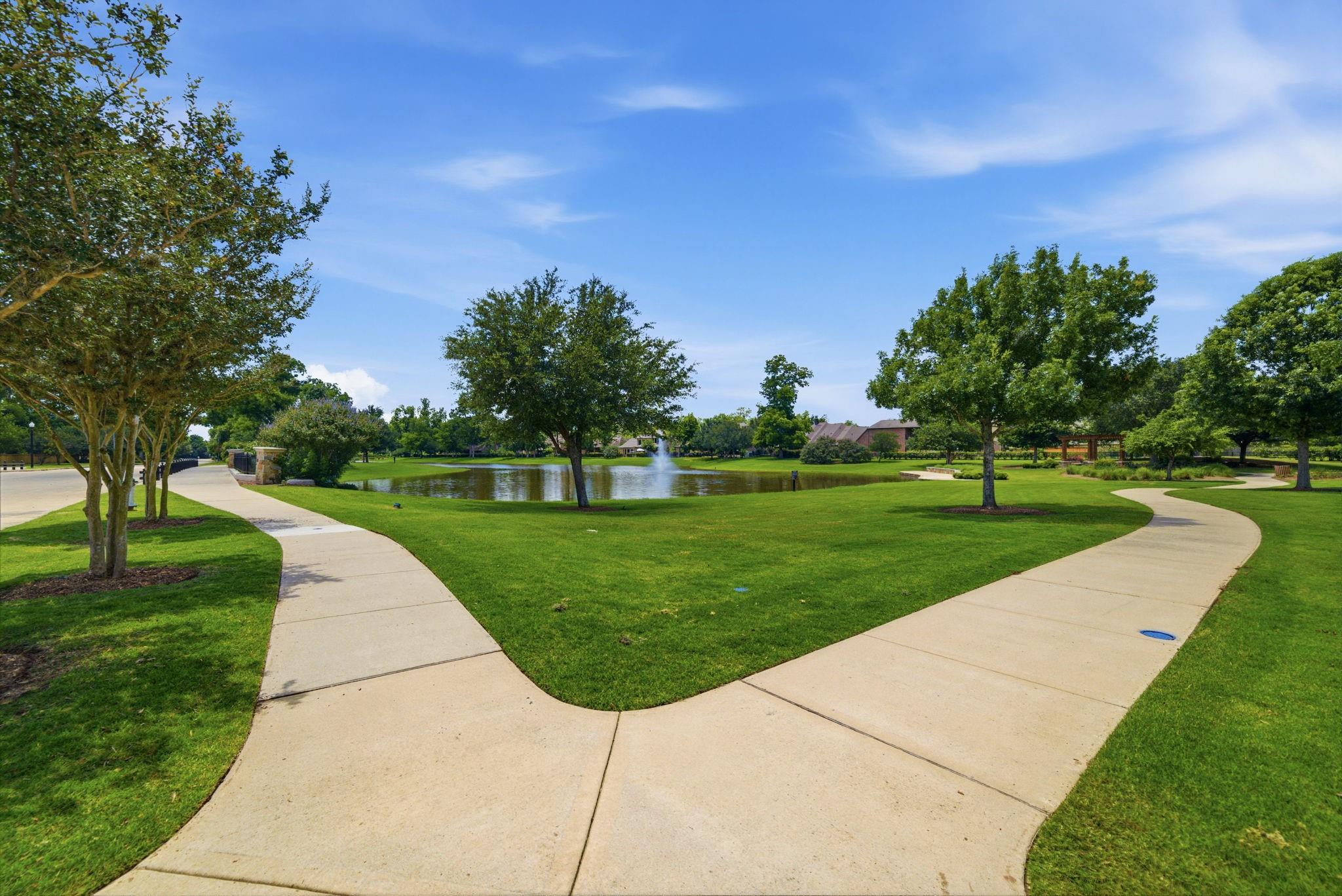 30 Little Rise Drive