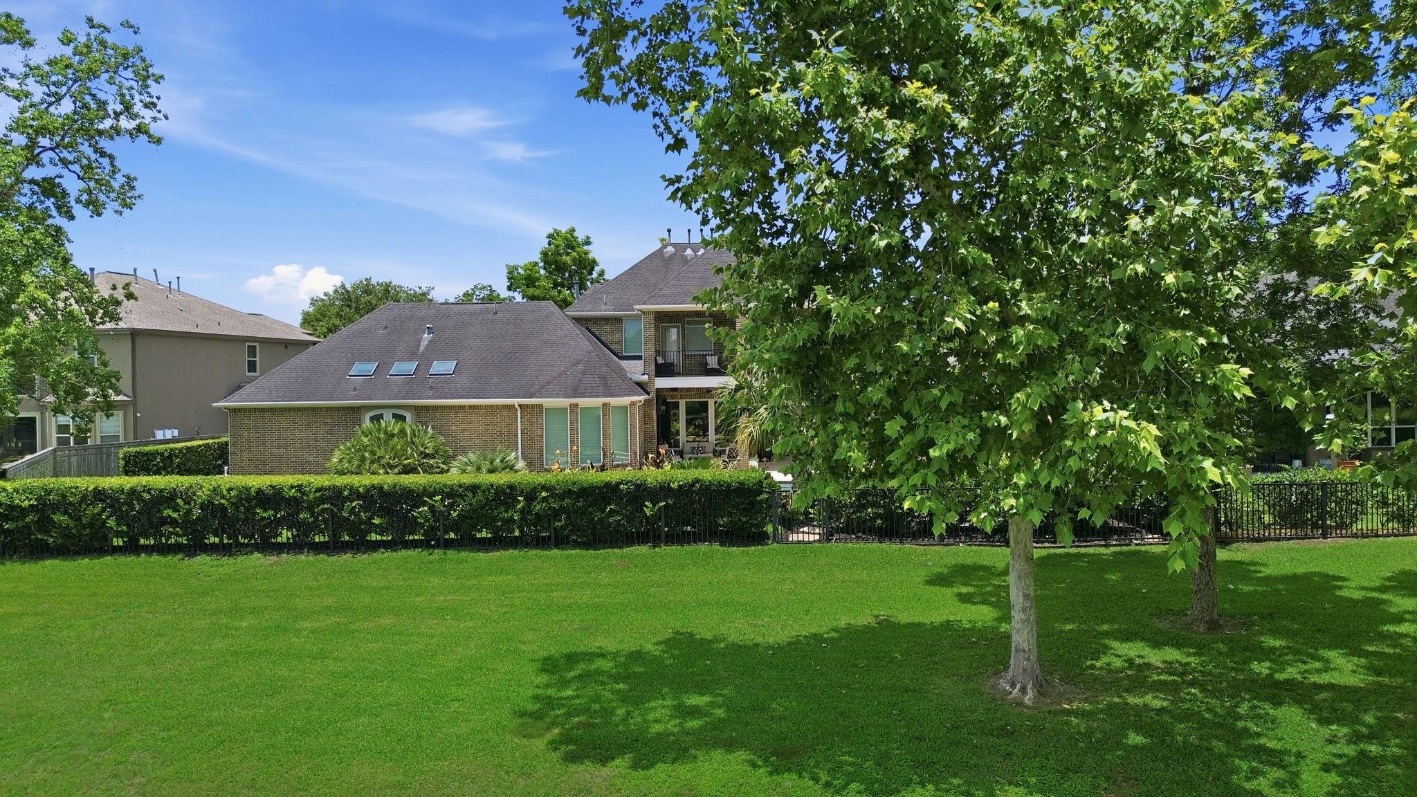 30 Little Rise Drive