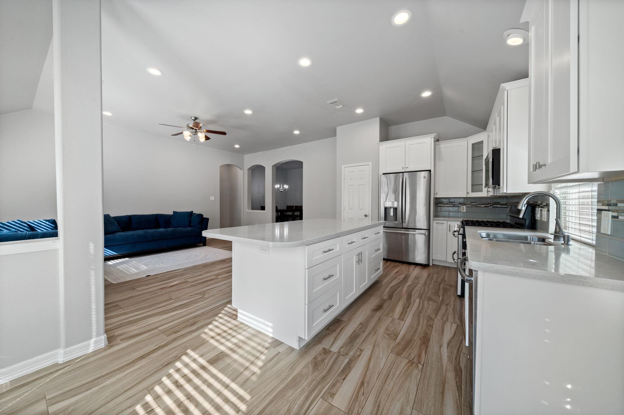 146 S Star Ridge Circle, The Woodlands