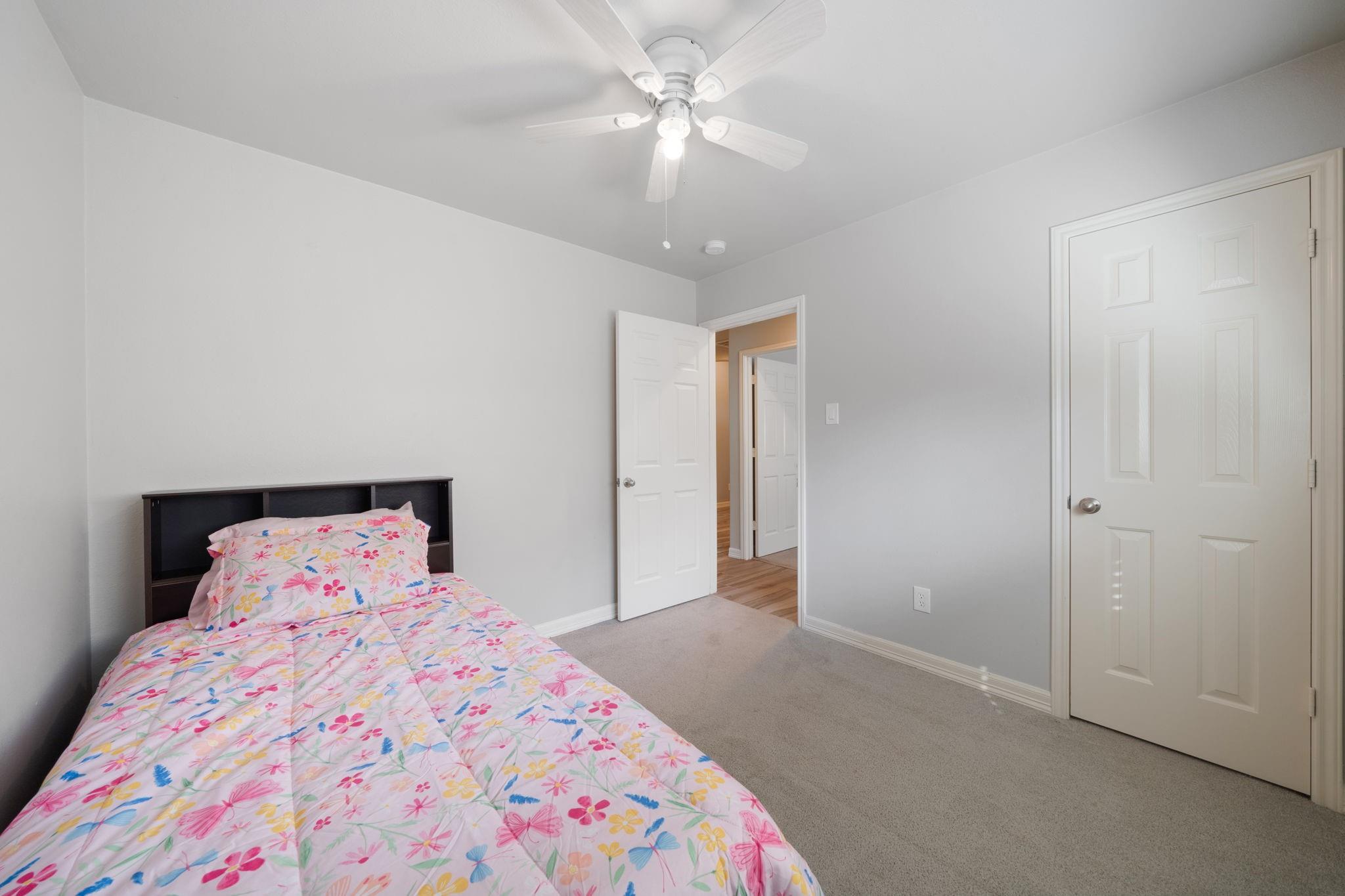 146 S Star Ridge Circle, The Woodlands