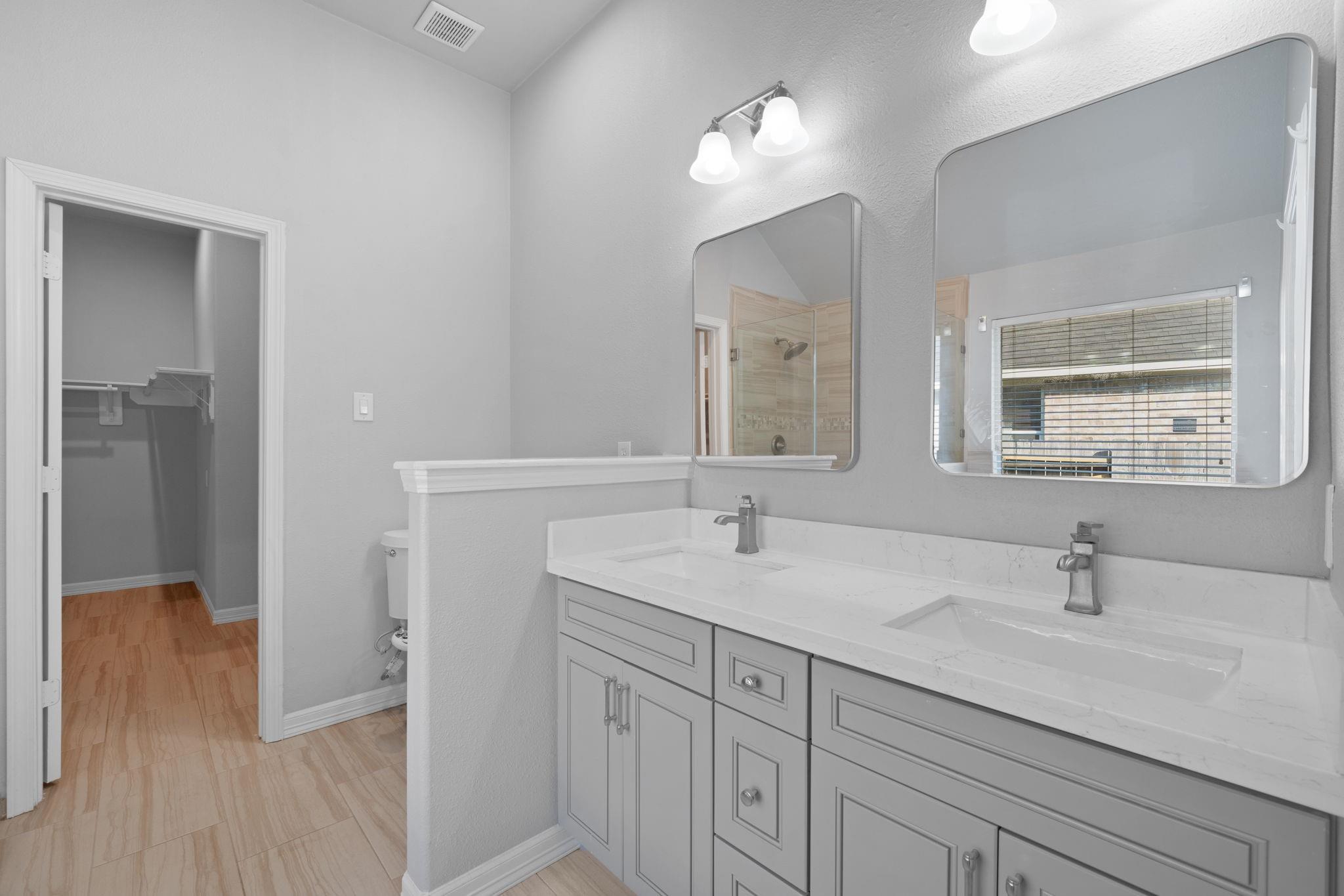 146 S Star Ridge Circle, The Woodlands