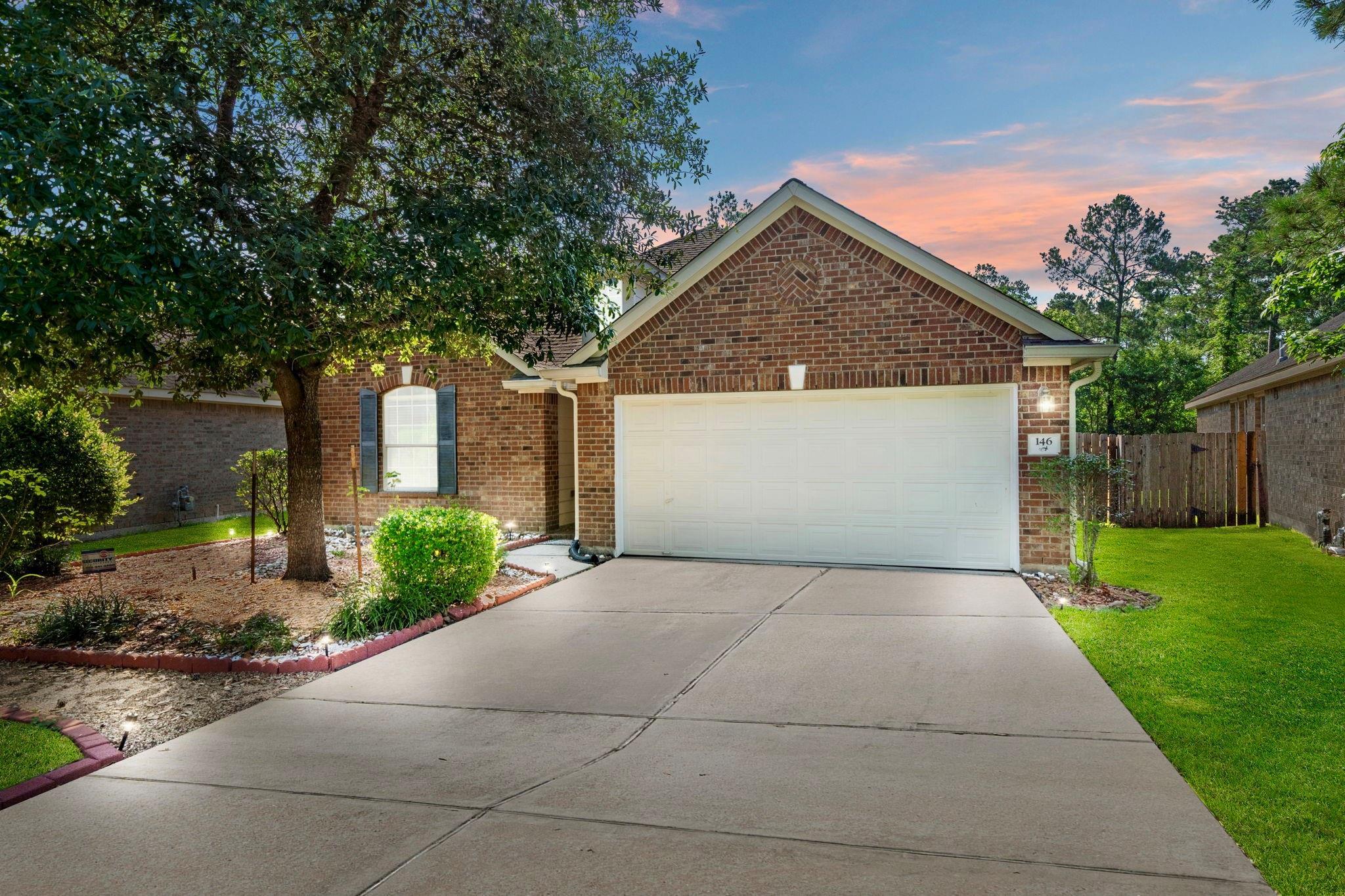 146 S Star Ridge Circle, The Woodlands