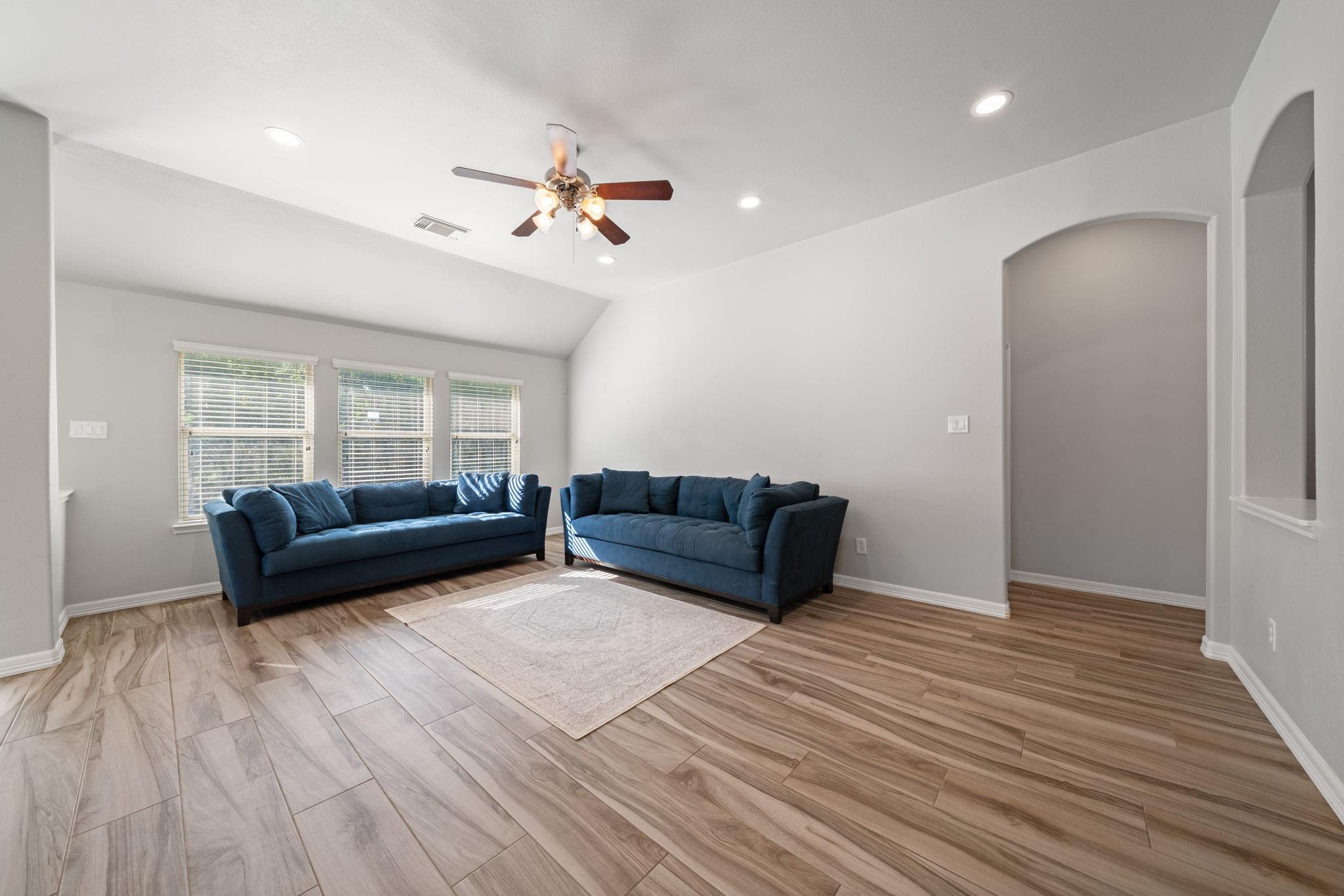 146 S Star Ridge Circle, The Woodlands