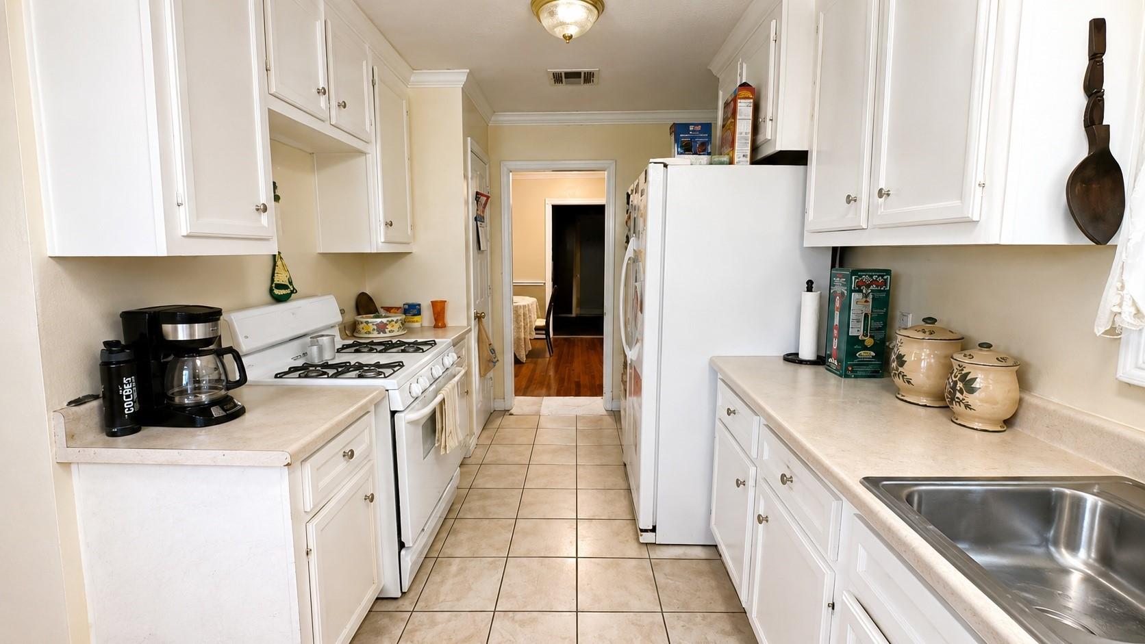 5130 Cortelyou Lane