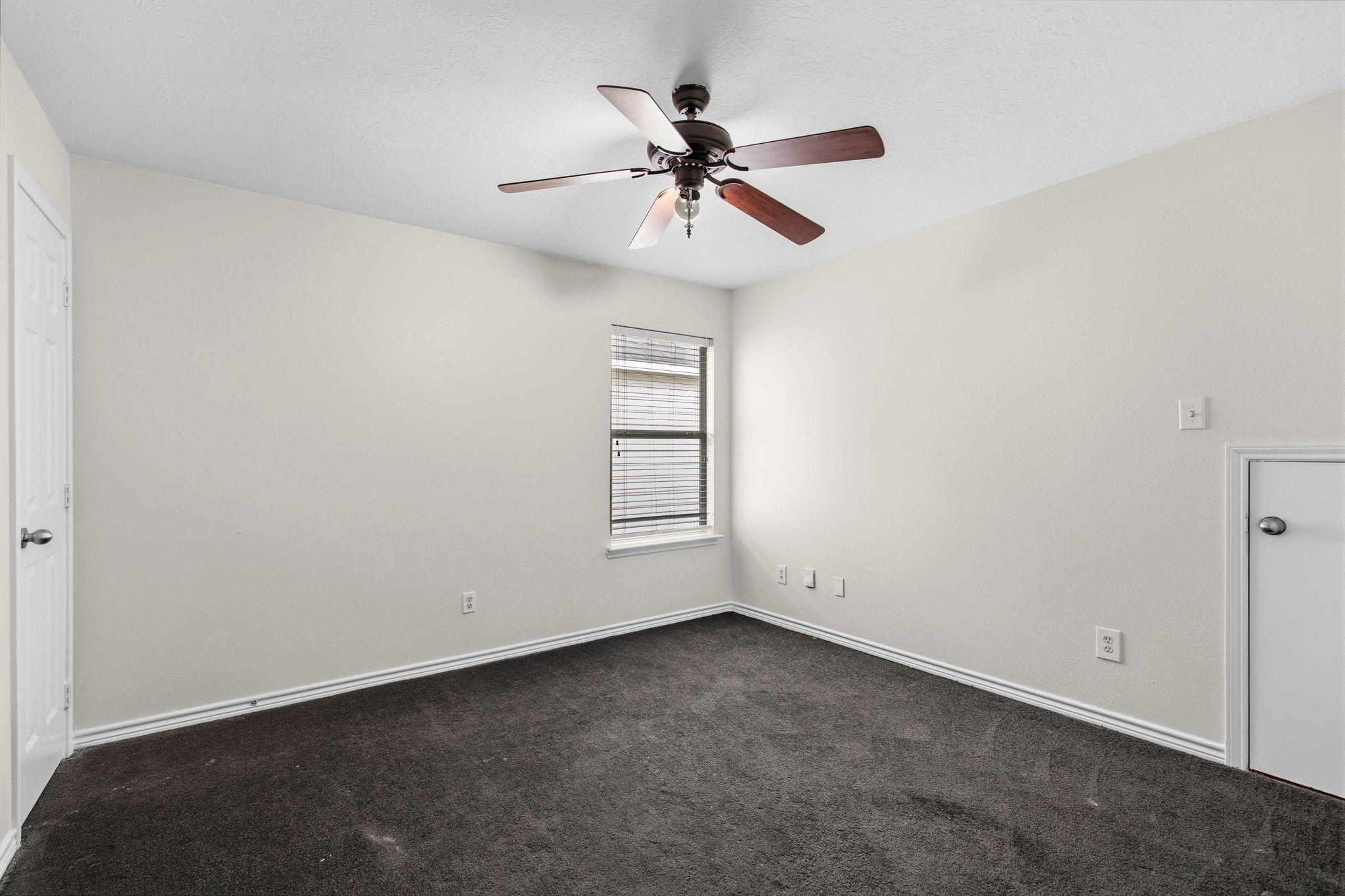 4914 Trailing Clover Court