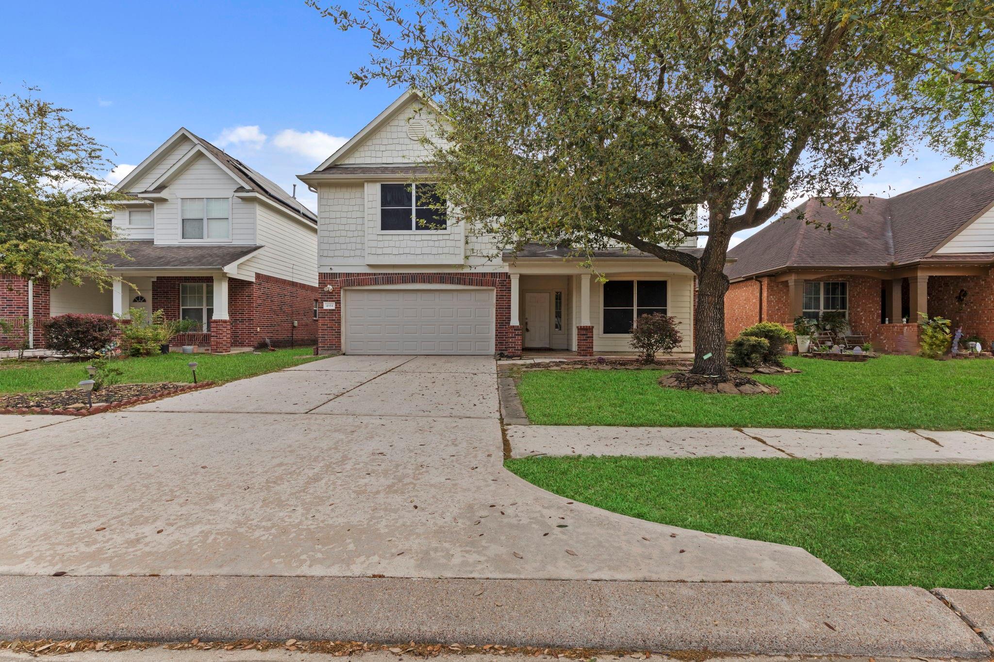 4914 Trailing Clover Court