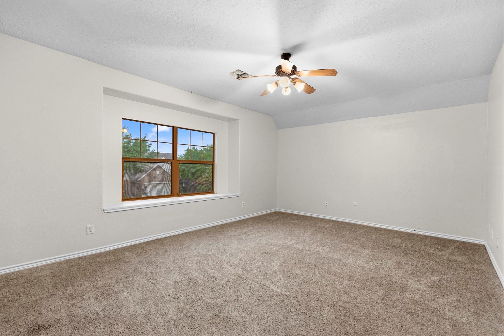 4914 Trailing Clover Court