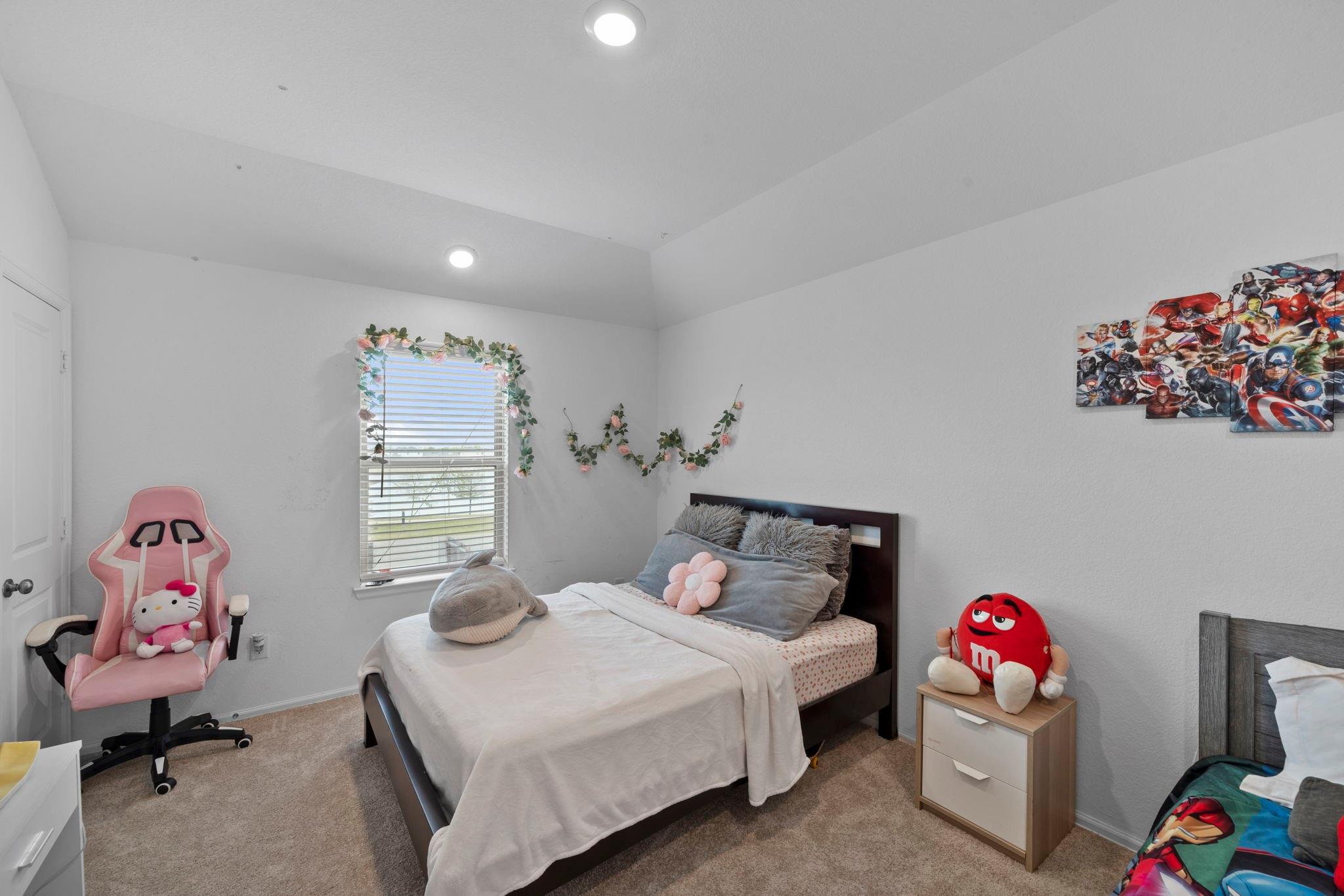 5142 Dunstable Manor Lane