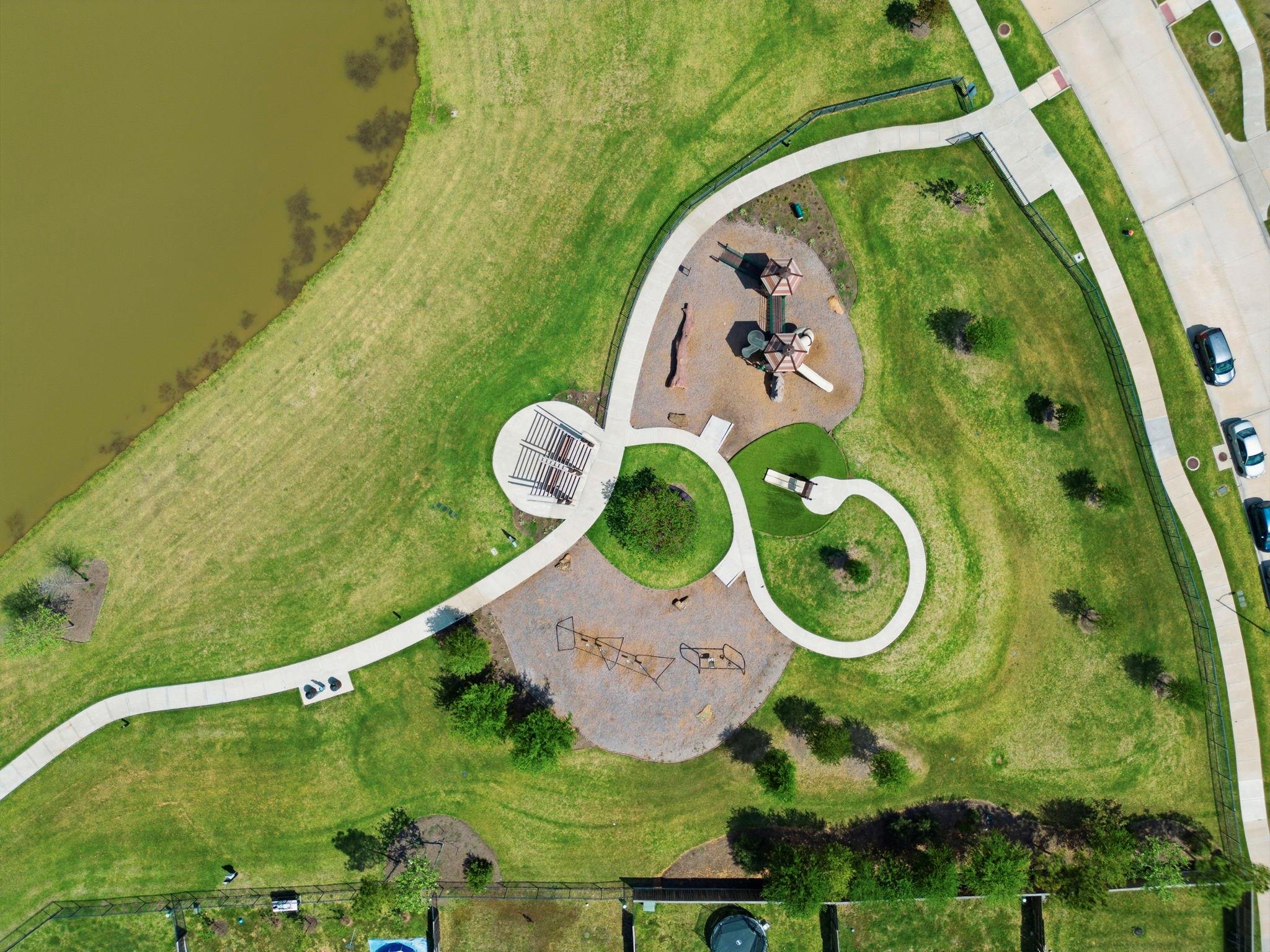 5142 Dunstable Manor Lane