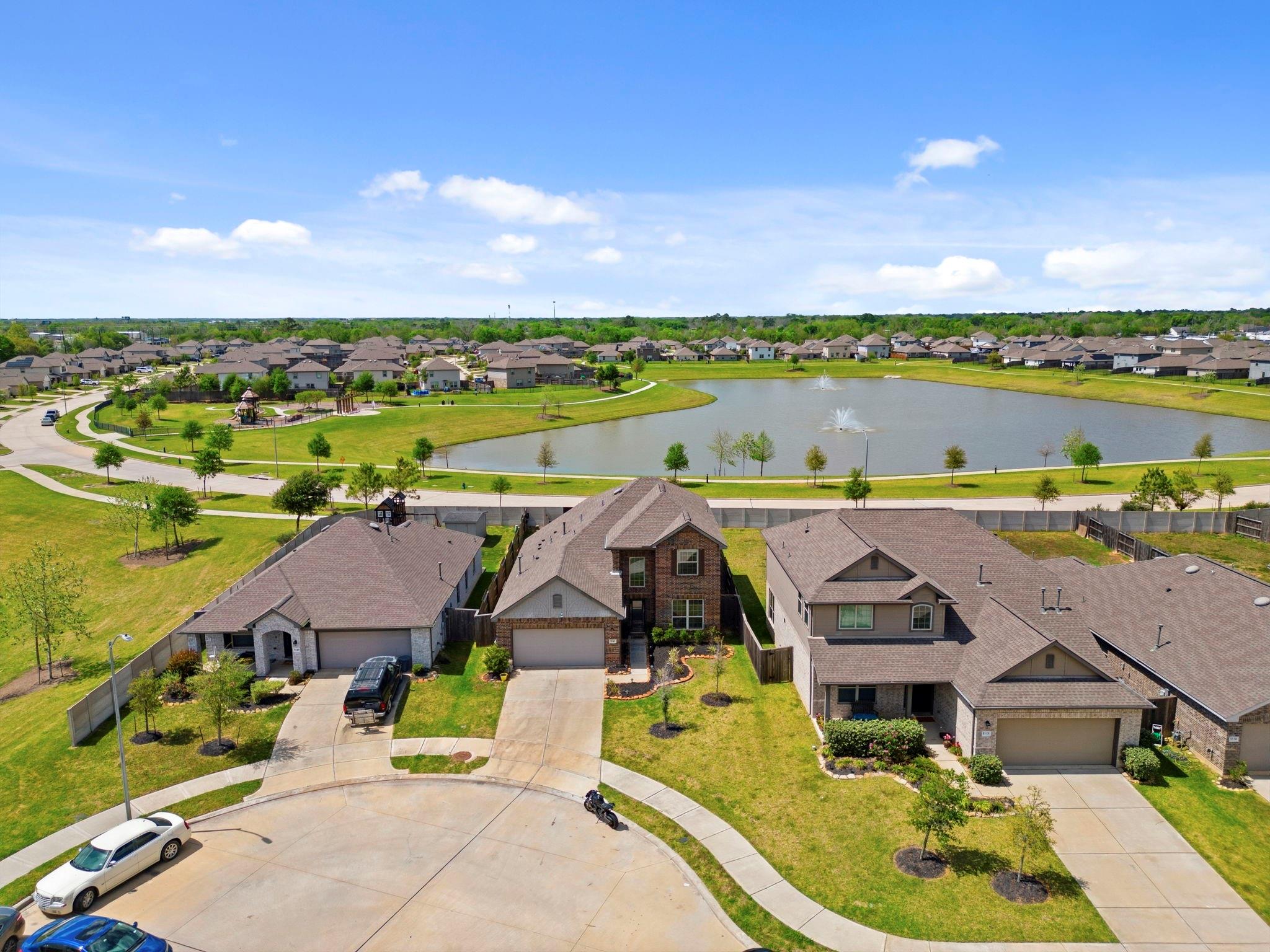 5142 Dunstable Manor Lane