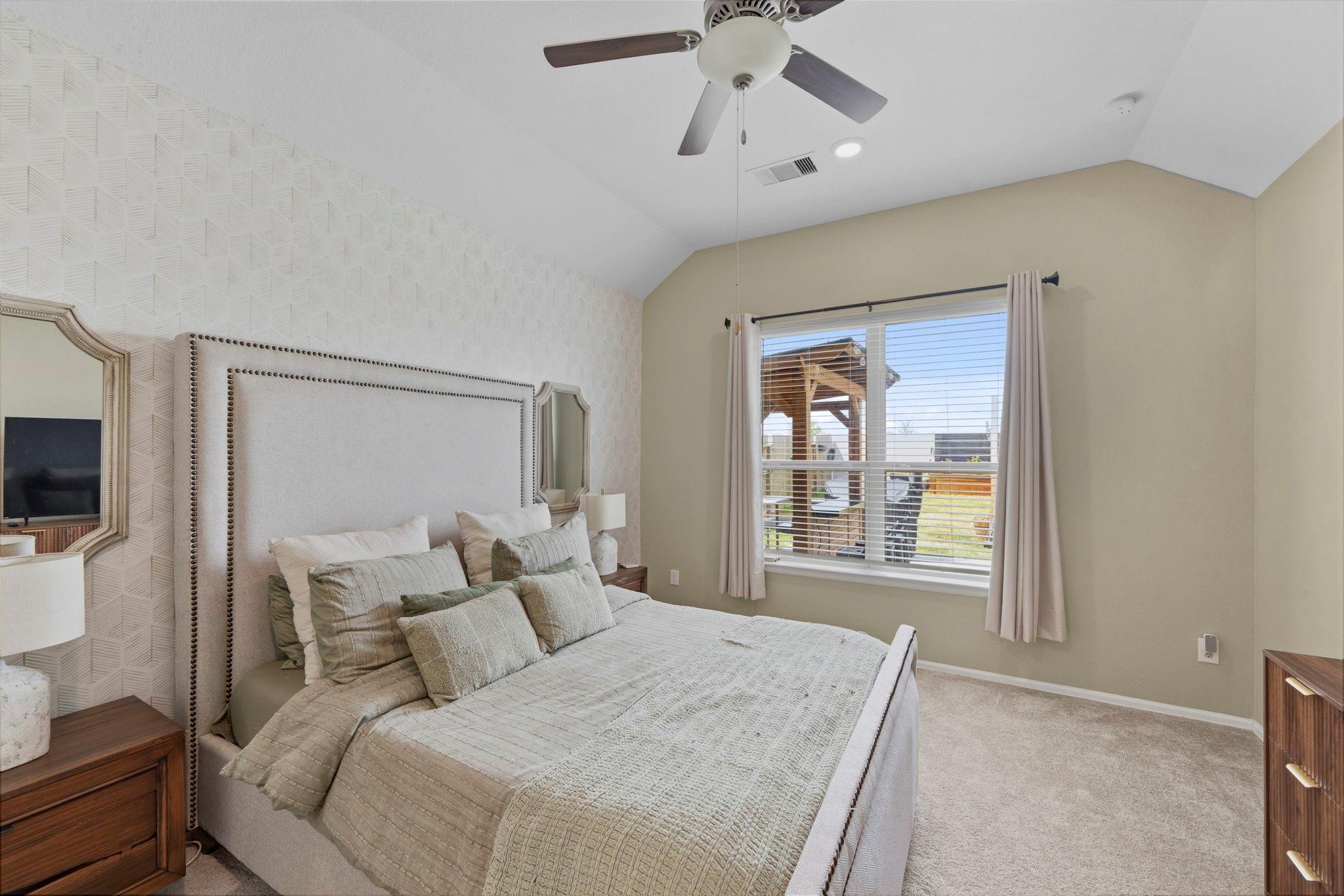 5142 Dunstable Manor Lane