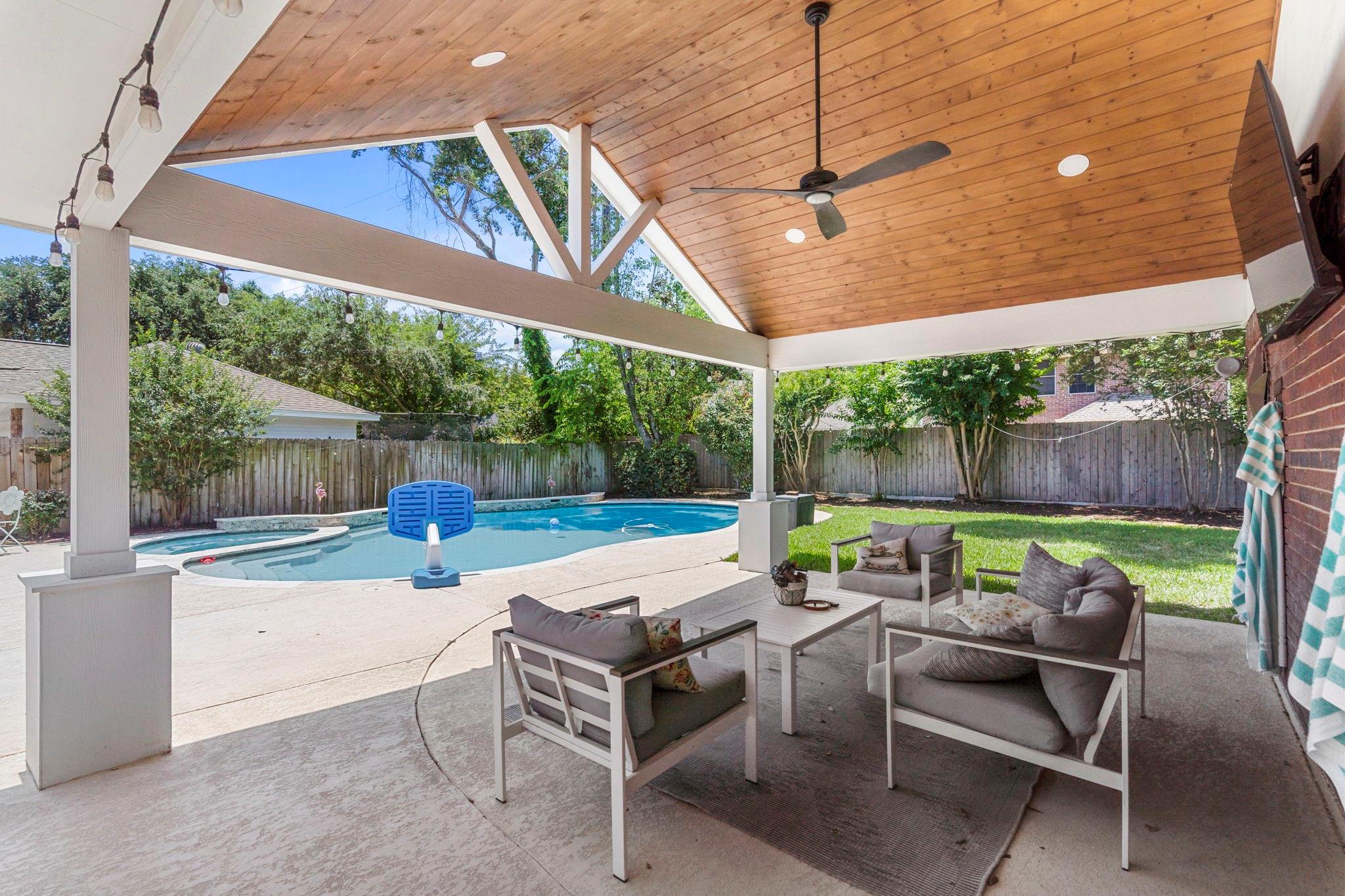 3210 Beachwater Drive