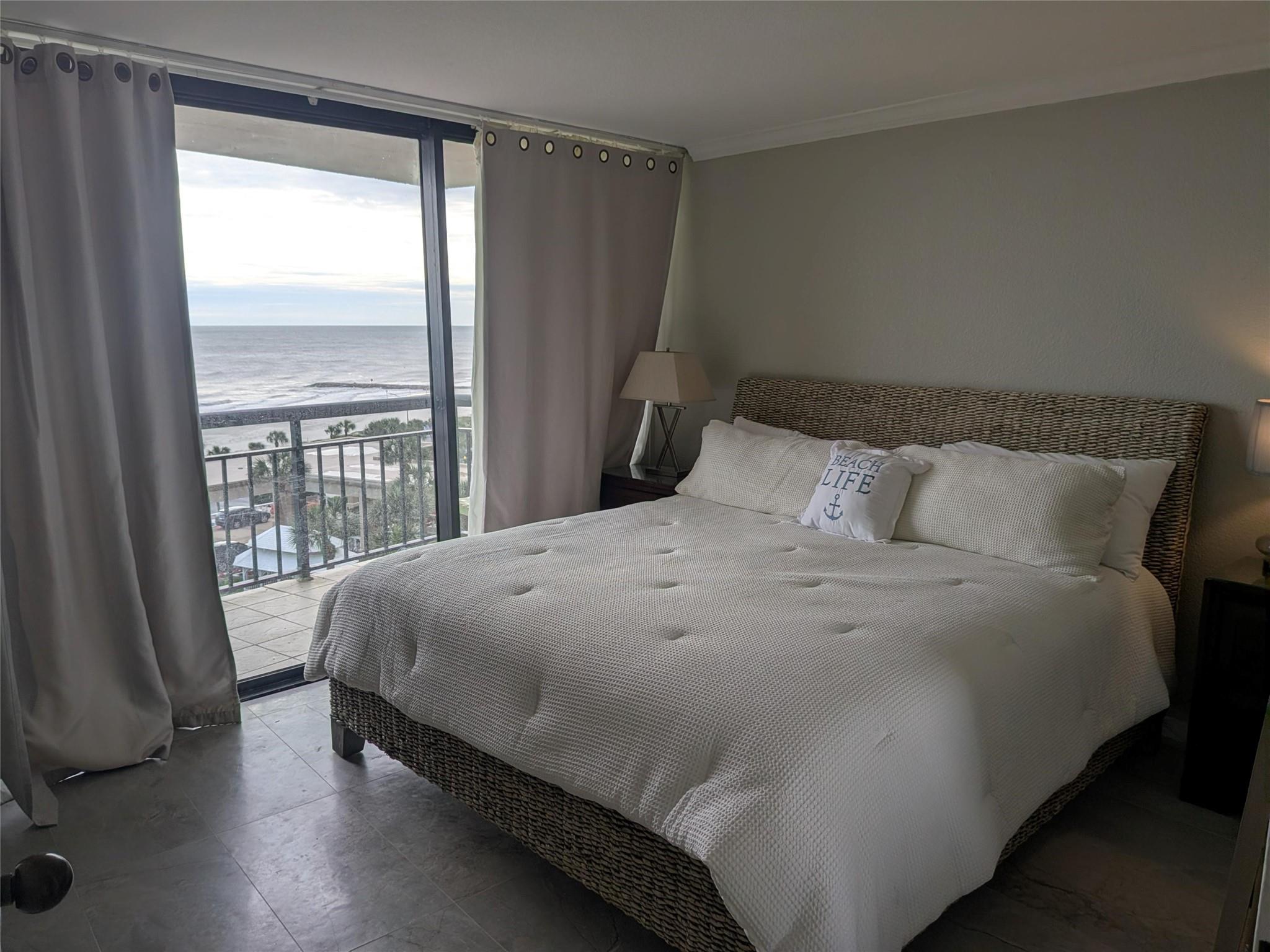 5220 Seawall Boulevard # 834