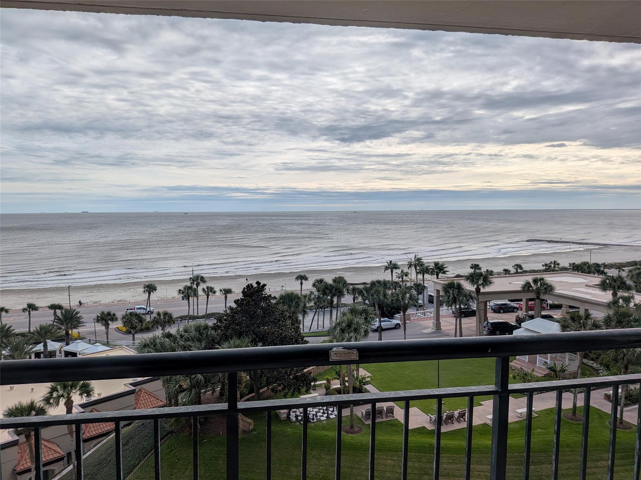 5220 Seawall Boulevard # 834