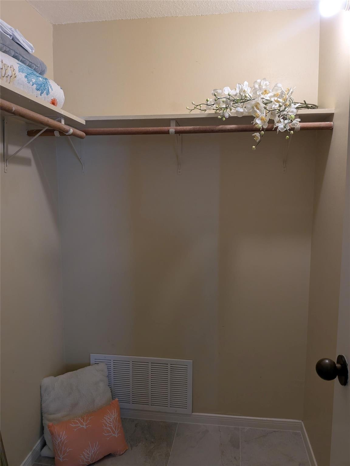 5220 Seawall Boulevard # 834