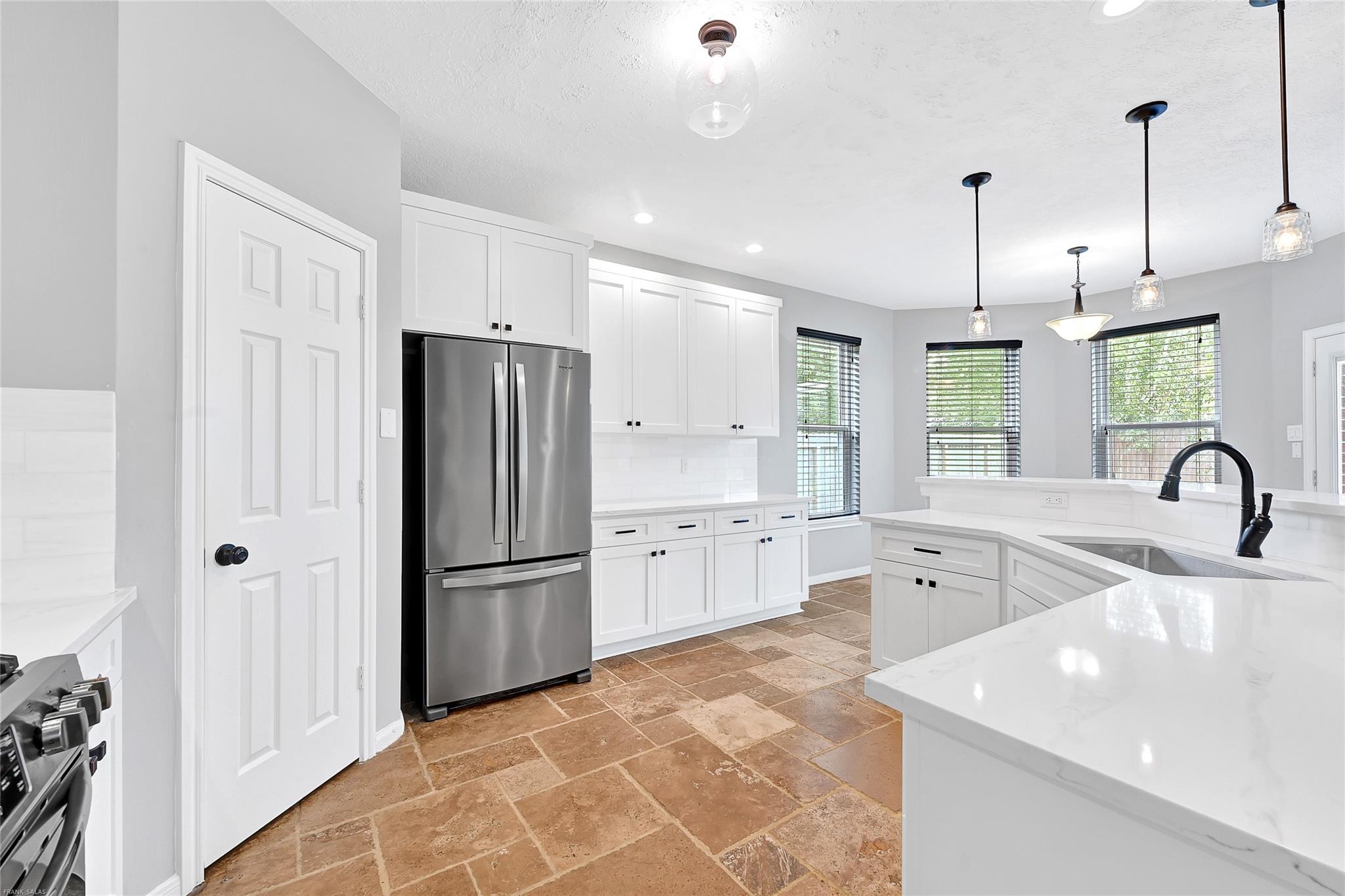 10219 S Sable Trail Lane