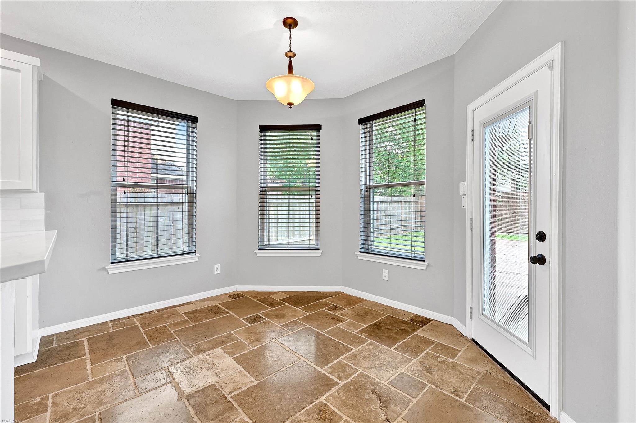 10219 S Sable Trail Lane