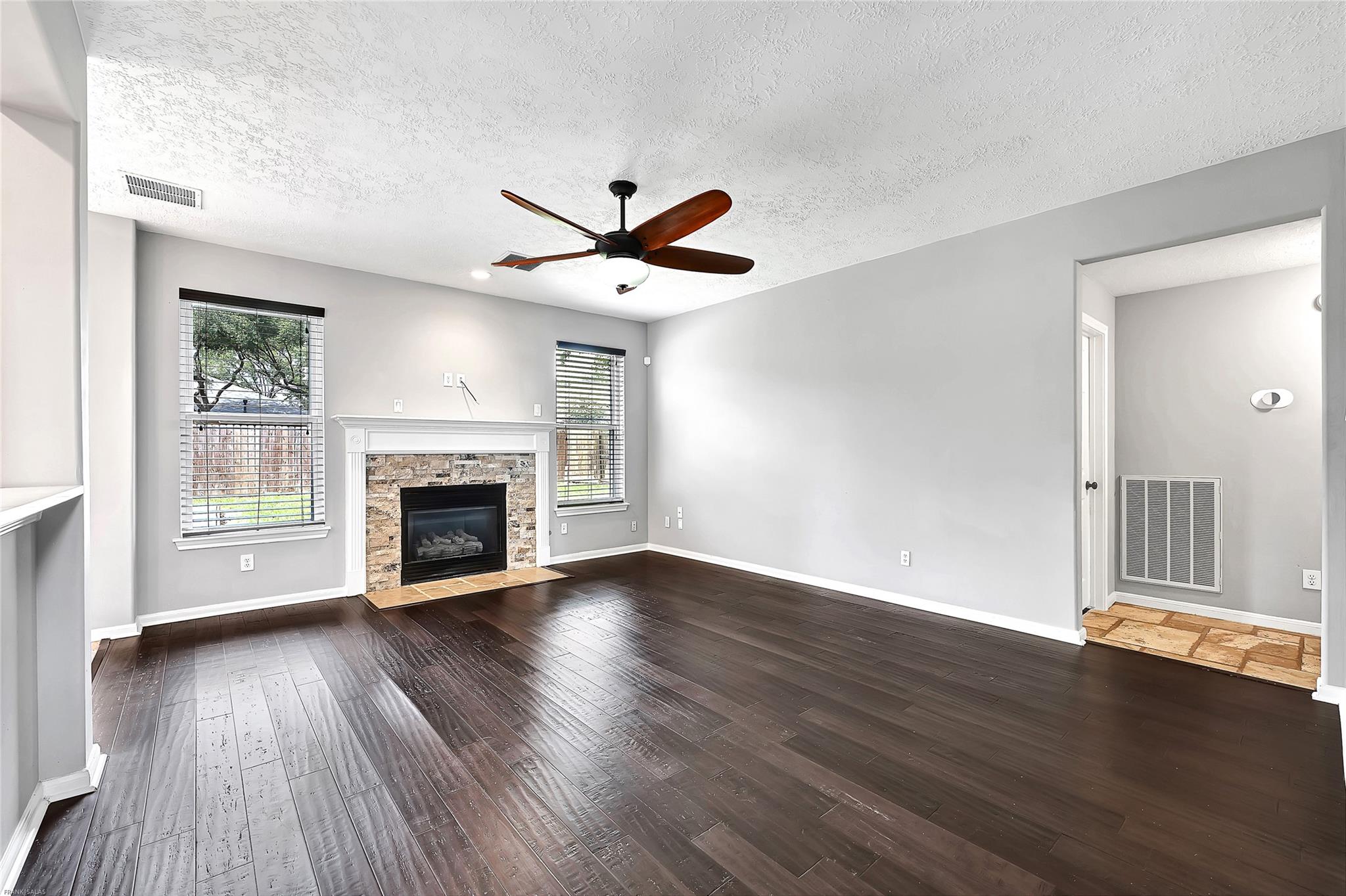 10219 S Sable Trail Lane