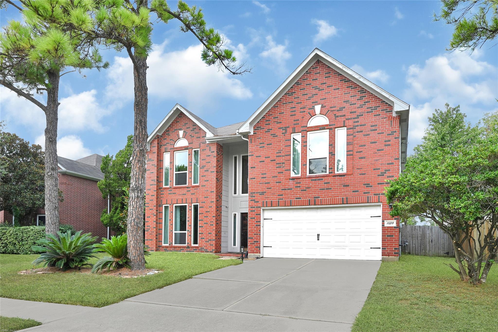 10219 S Sable Trail Lane