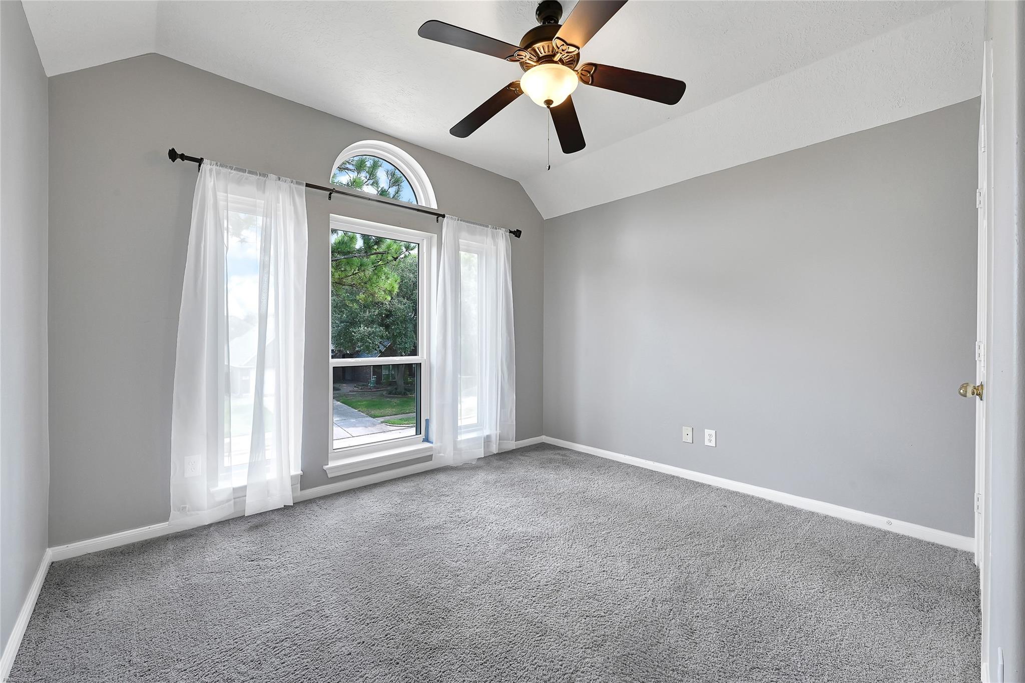 10219 S Sable Trail Lane