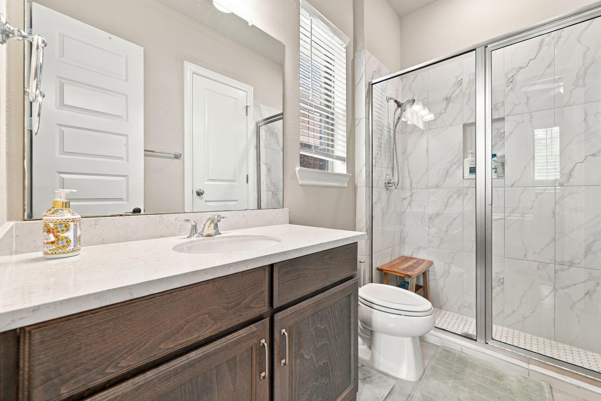 10511 Harvest Oak Court