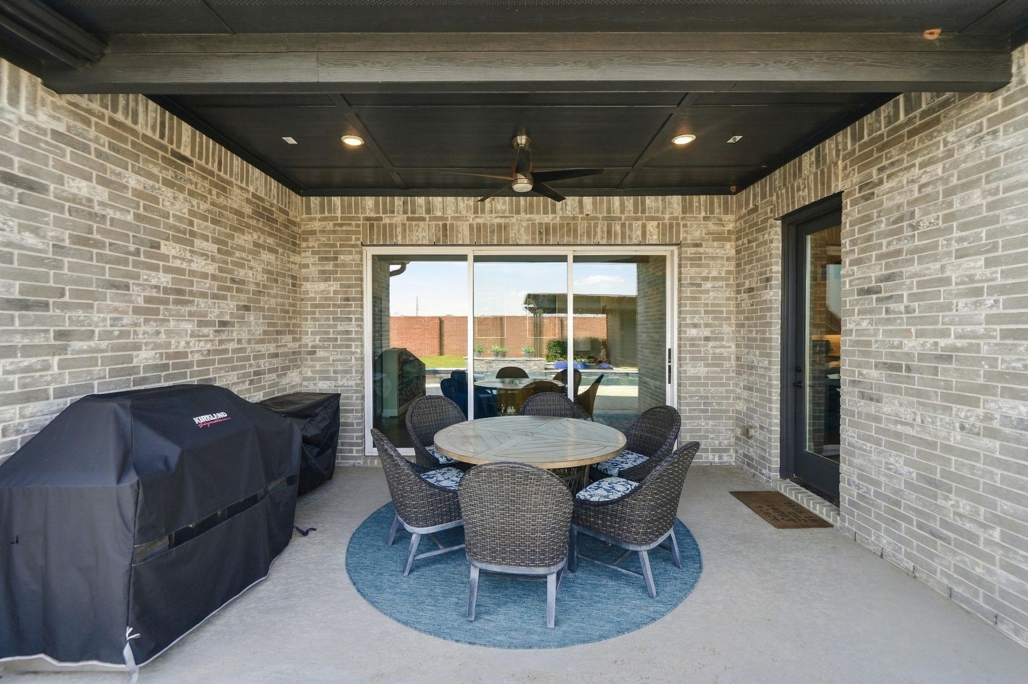 10511 Harvest Oak Court