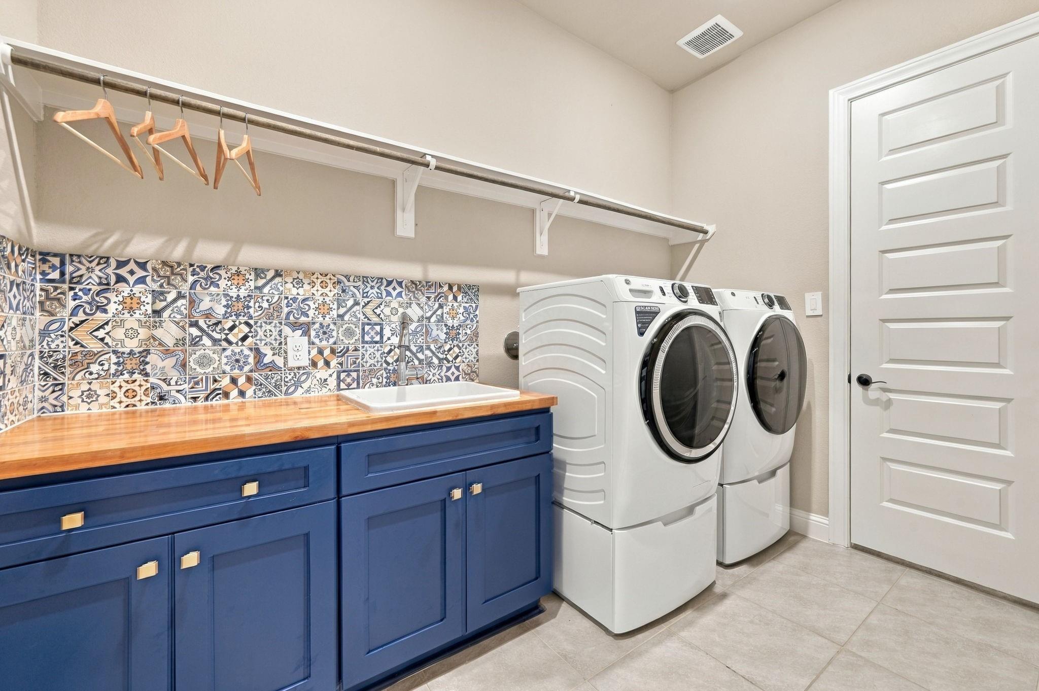 10511 Harvest Oak Court