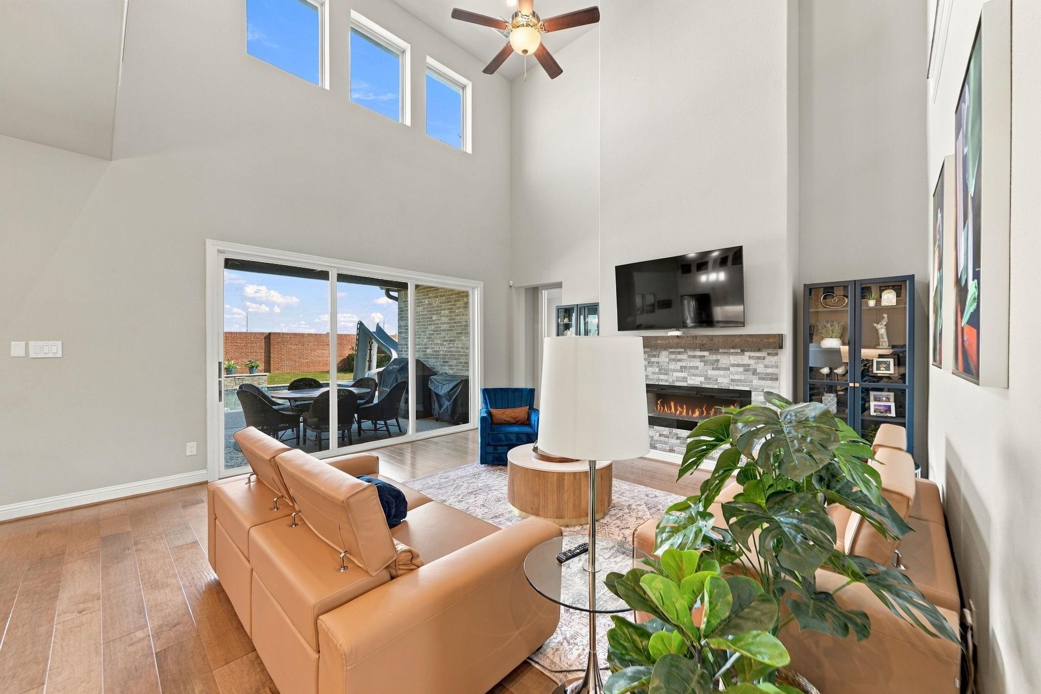 10511 Harvest Oak Court