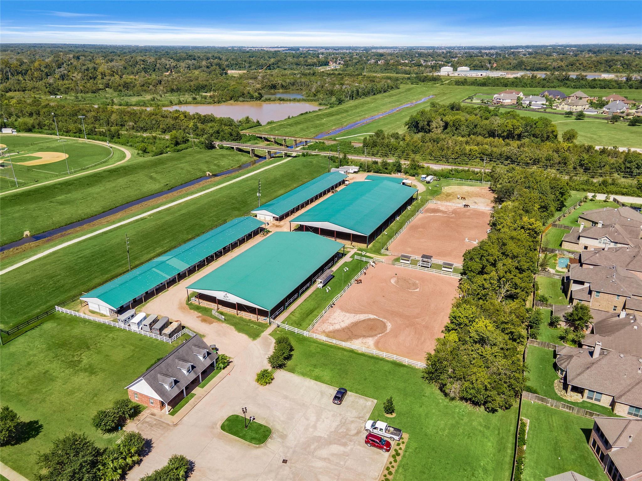 10511 Harvest Oak Court