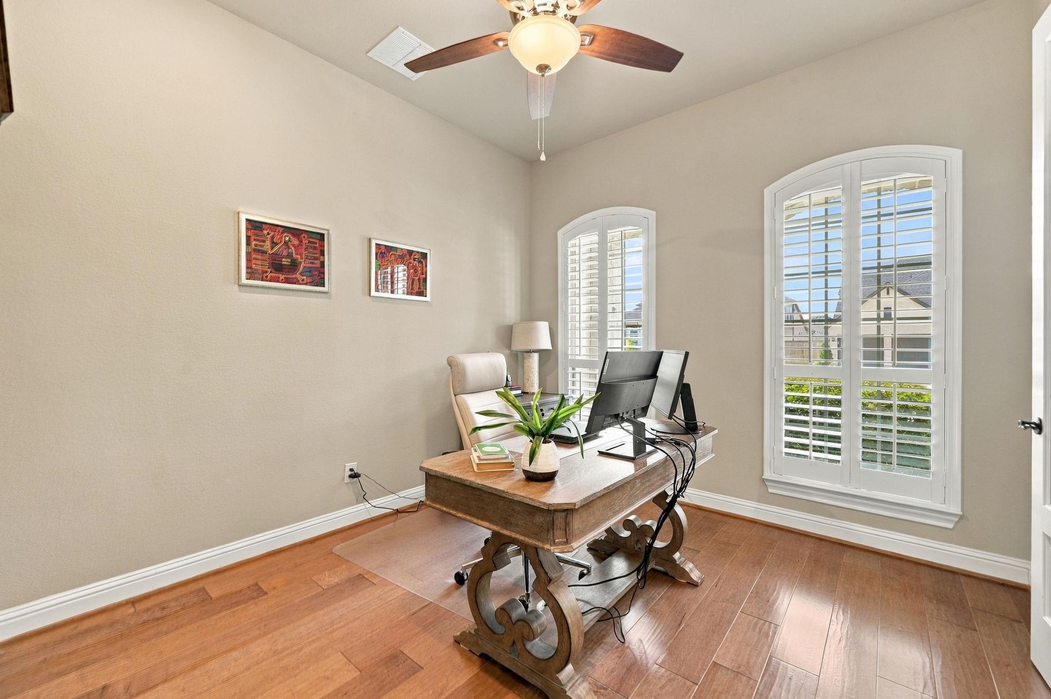 10511 Harvest Oak Court