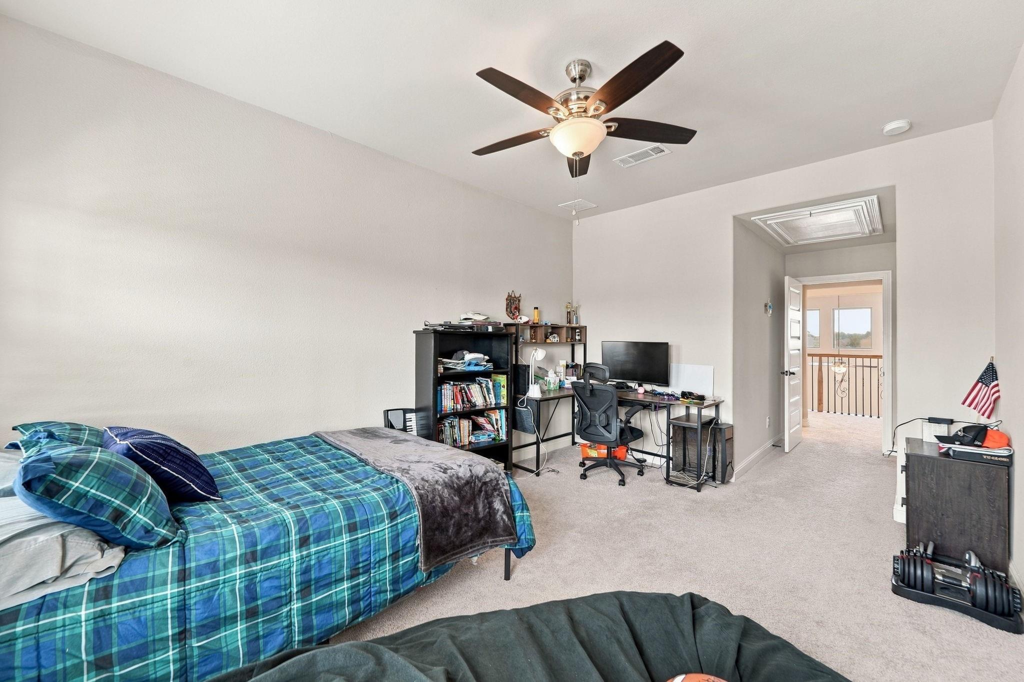 10511 Harvest Oak Court