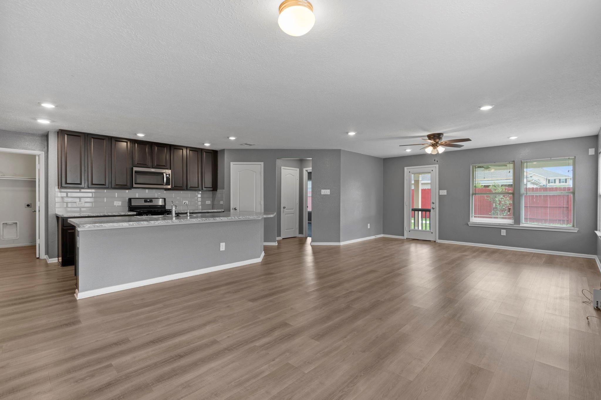 2611 Hawthorn Mill Lane