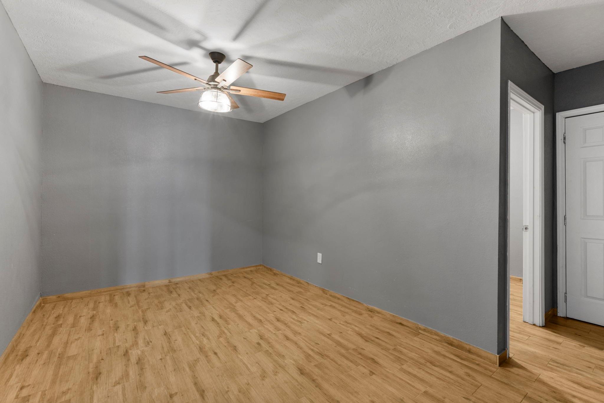 2611 Hawthorn Mill Lane