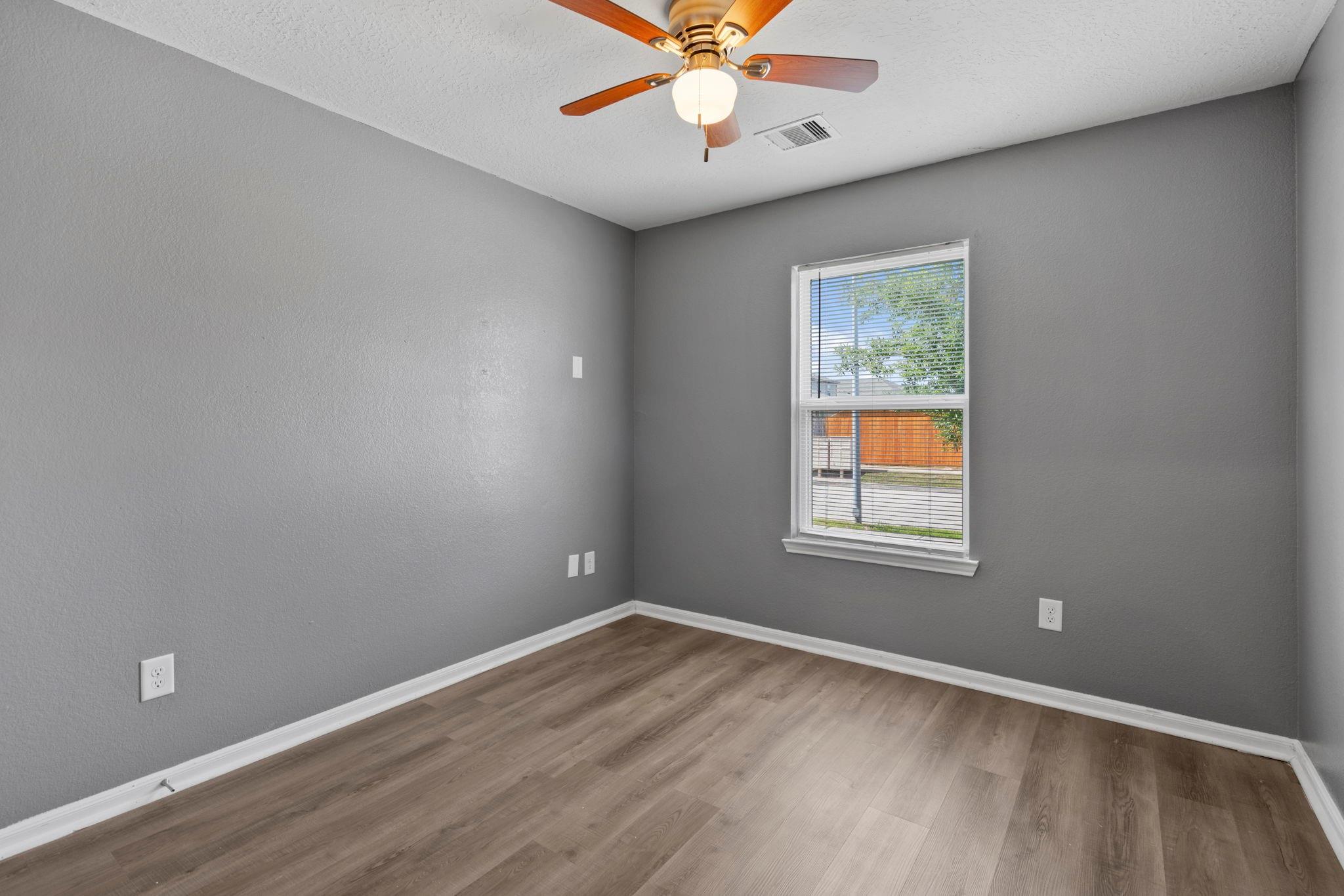 2611 Hawthorn Mill Lane