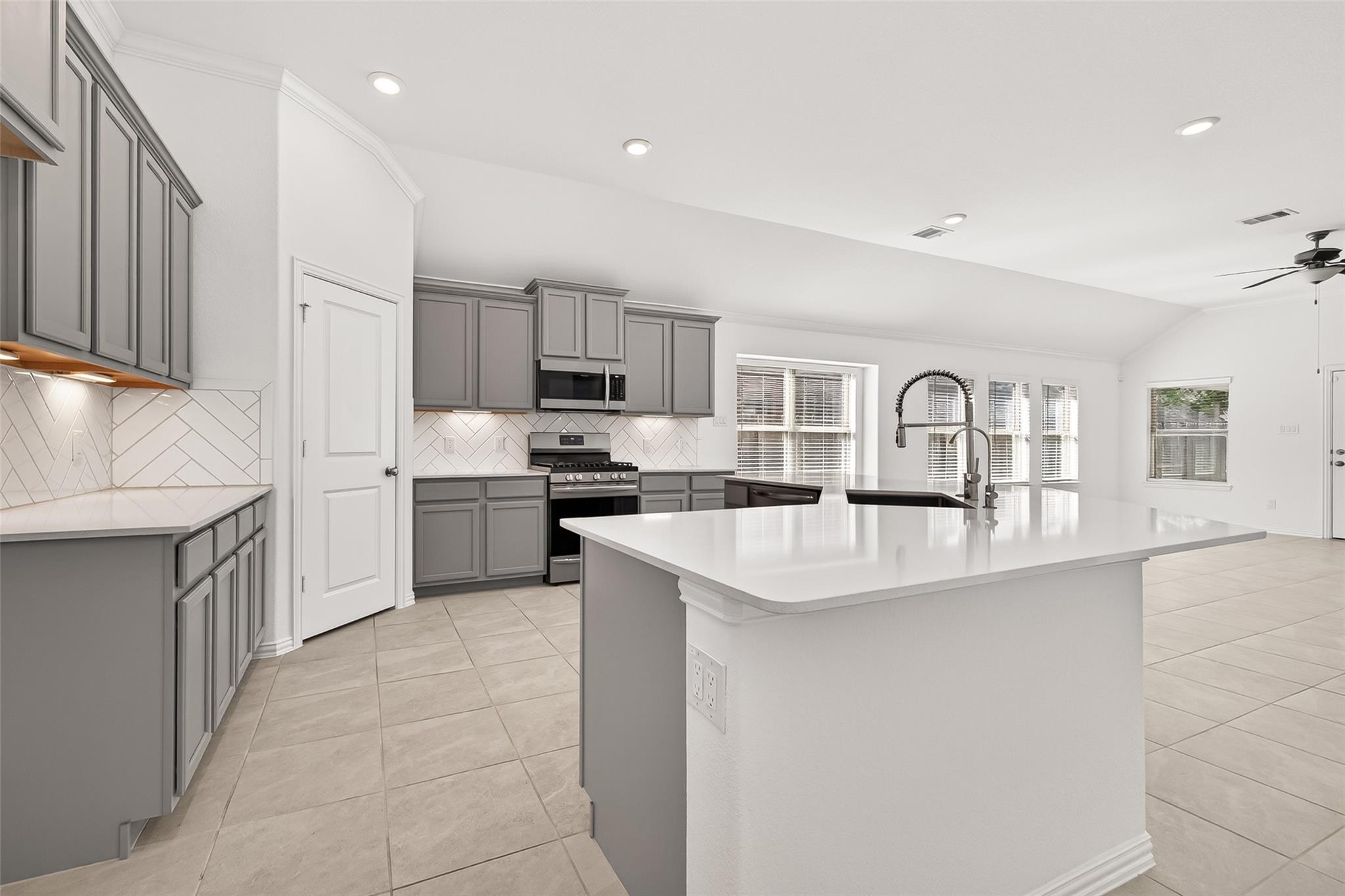 7511 Enchanted Rock Court