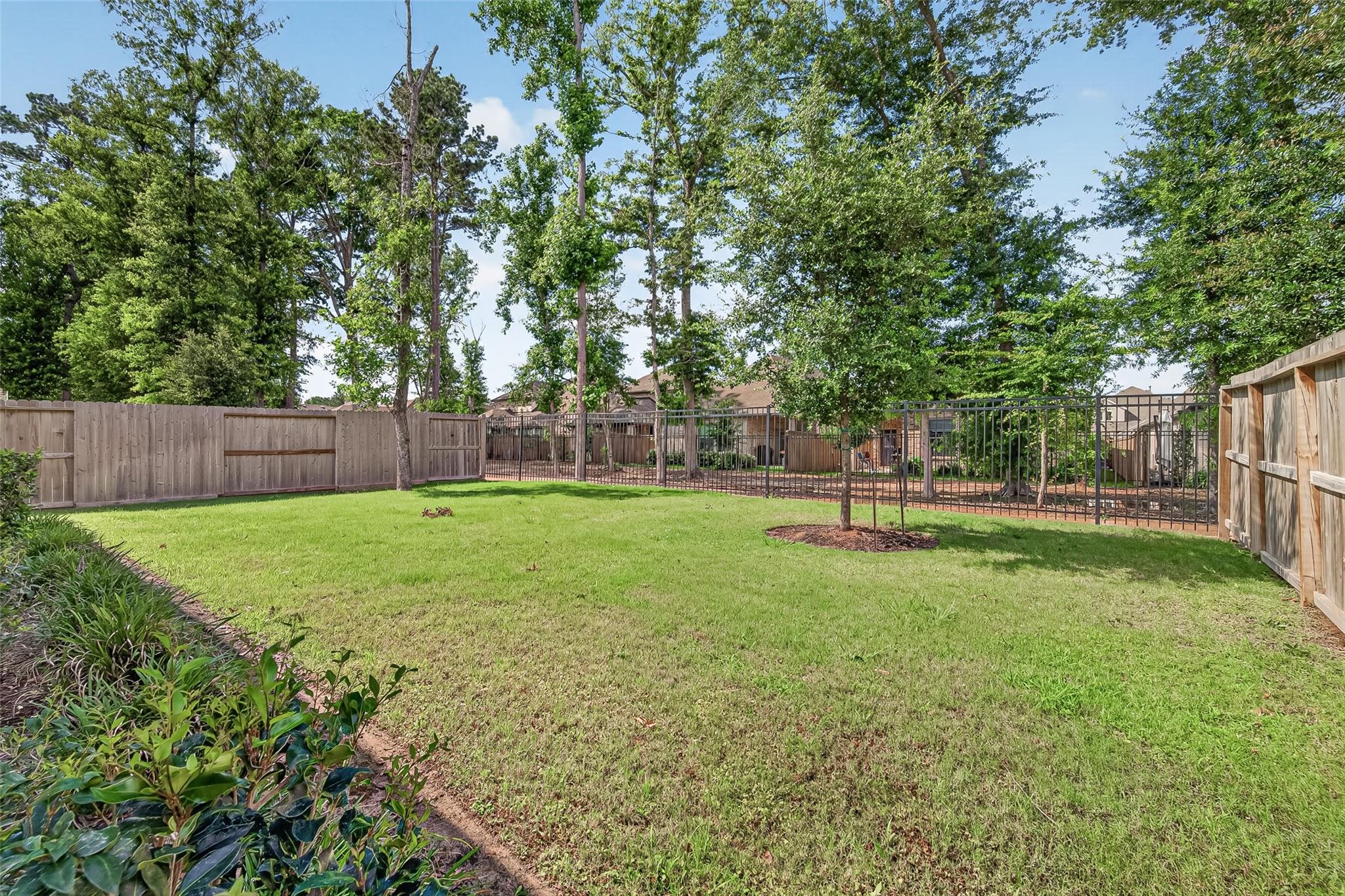 7511 Enchanted Rock Court