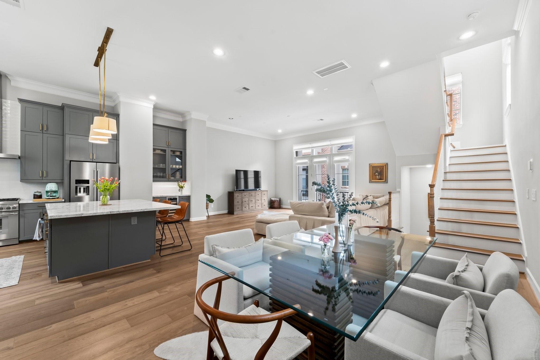 118 Reinerman Street