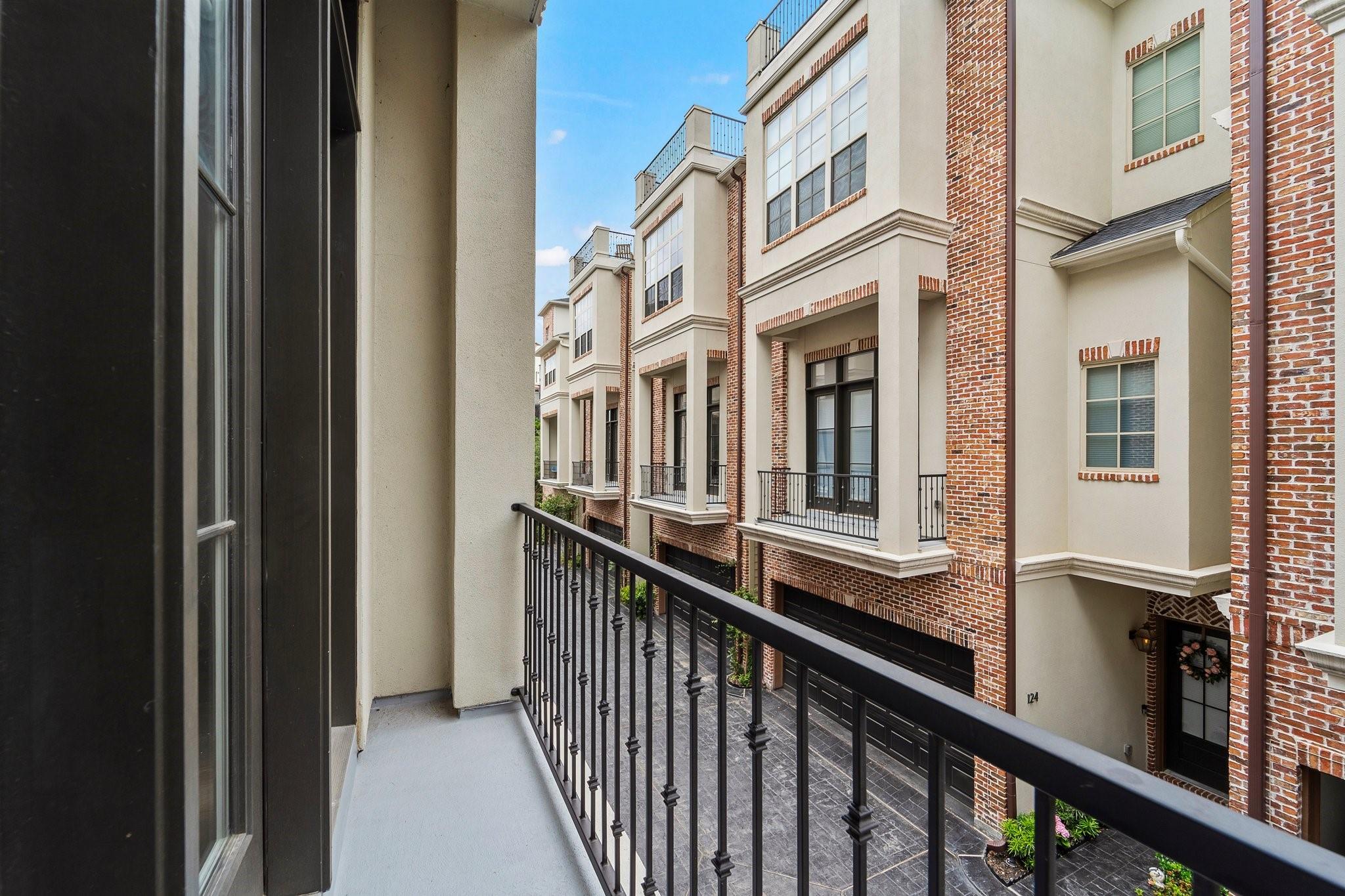 118 Reinerman Street