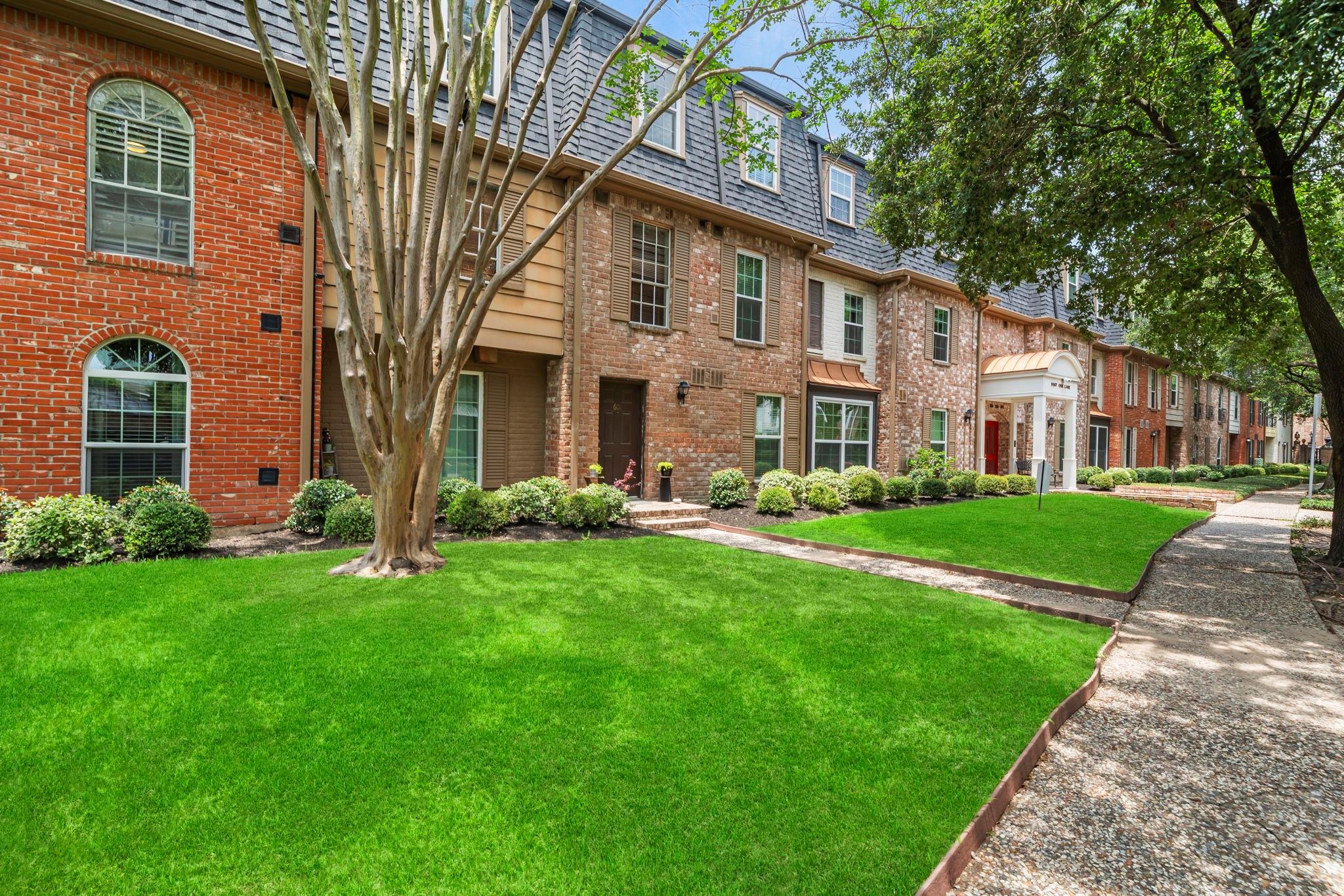 351 N Post Oak Lane # 601