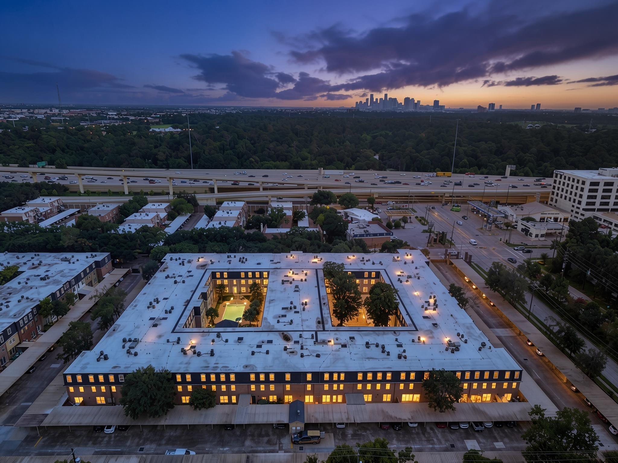 351 N Post Oak Lane # 601